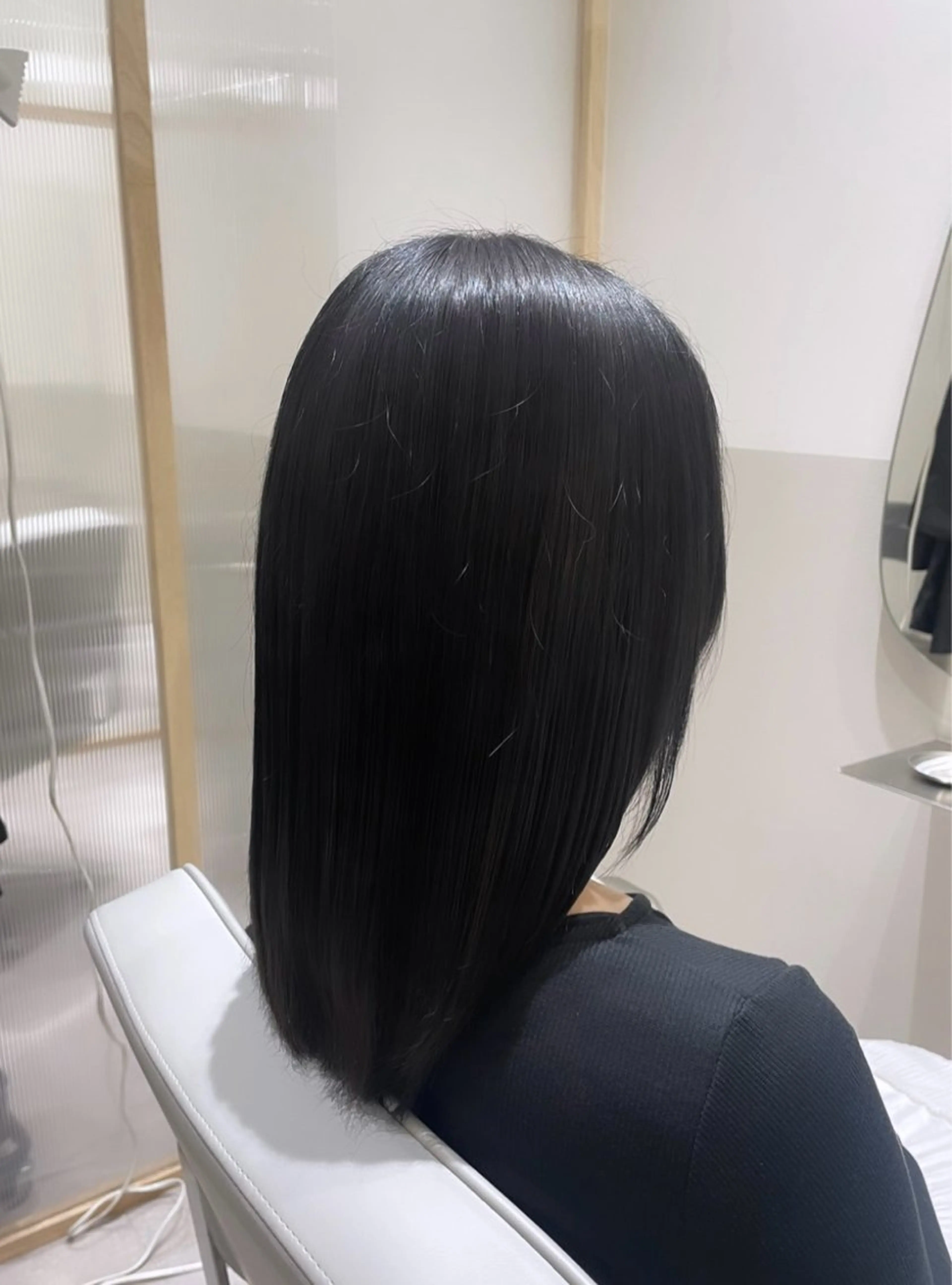 ミディアム カラー ブリーチ ダークグレー ハイトーンカラー 髪質改善 トリートメント カット ヘアカラー トリートメント Zina 浦安所属・髪質改善✨Zina浦 安/個室🌈YUKIのヘアスタイル