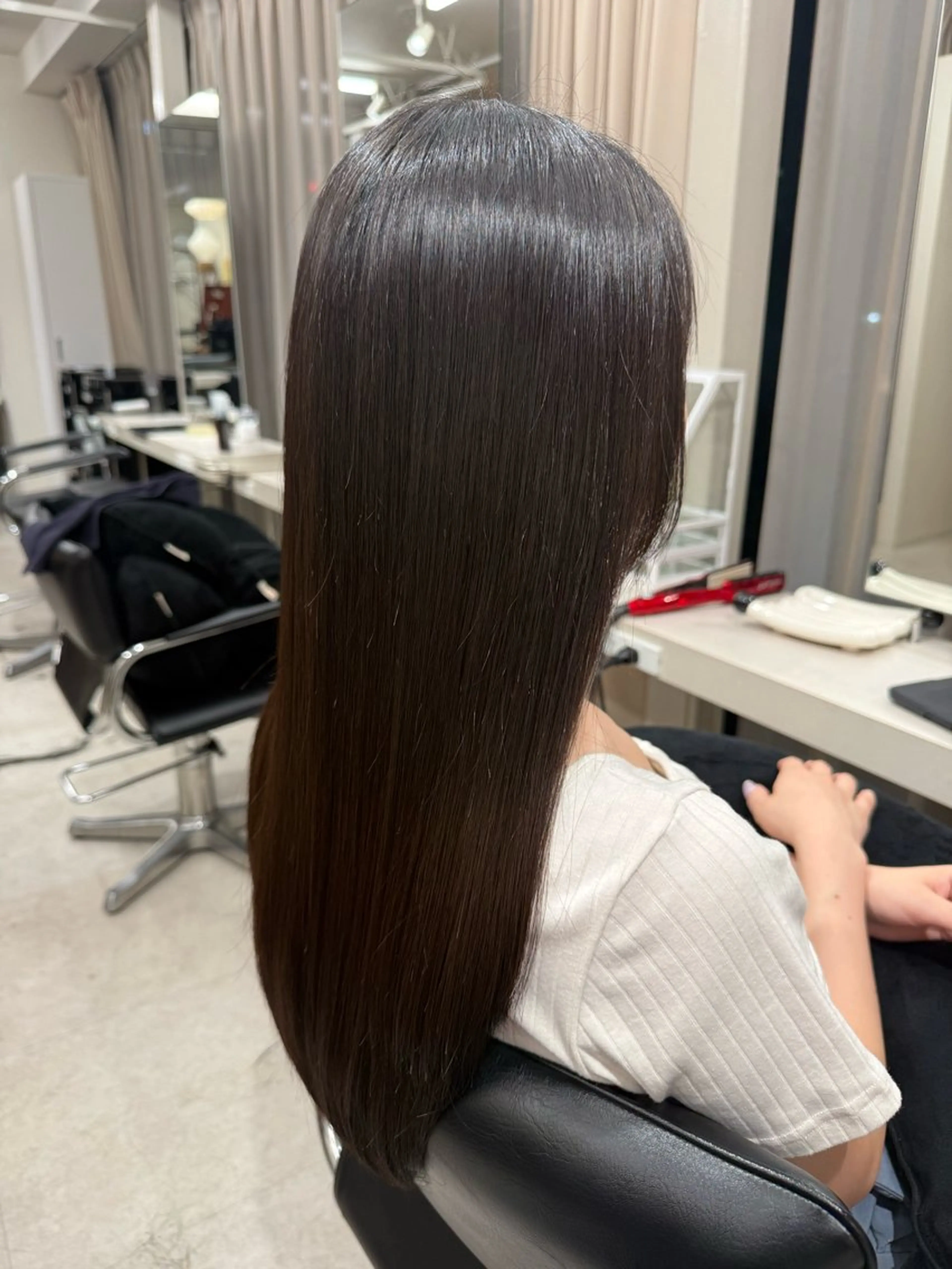 ロング カラー ヘアカラー トリートメント haru 髪質改善サロンのヘアスタイル