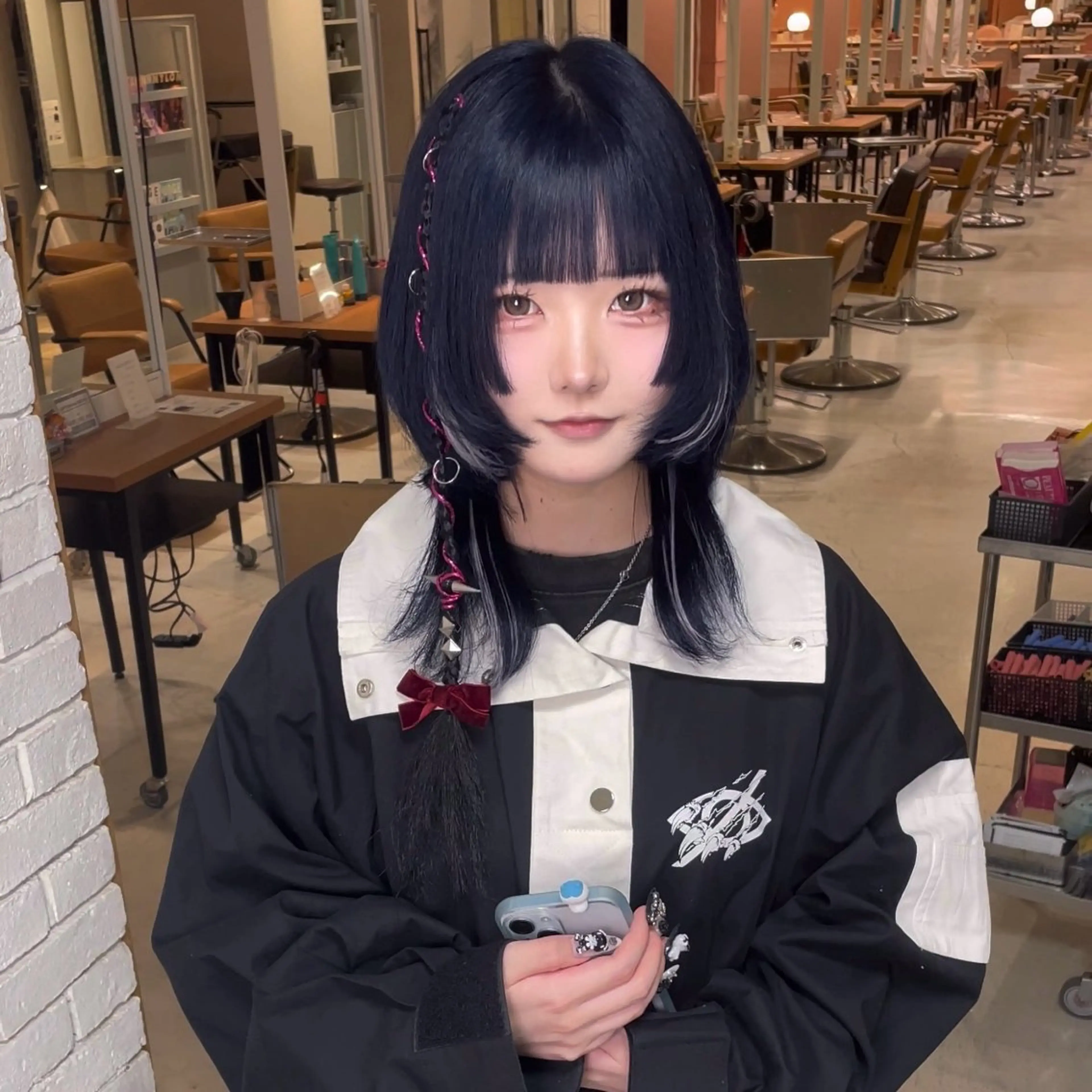 ミディアム 派手髪支持率No1 Eisukeのヘアスタイル