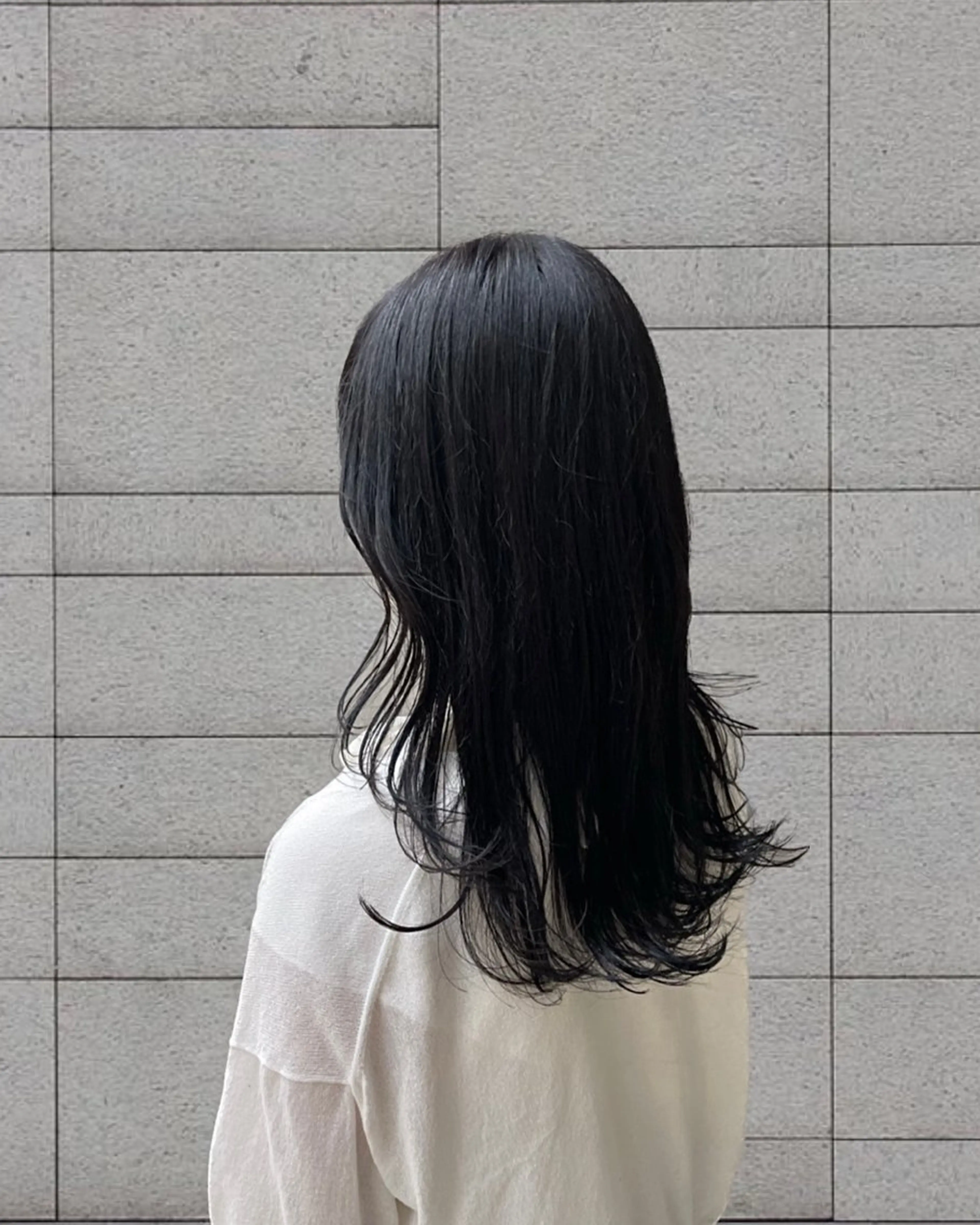 セミロング カラー ayano / 透明感・くすみカラーのヘアスタイル