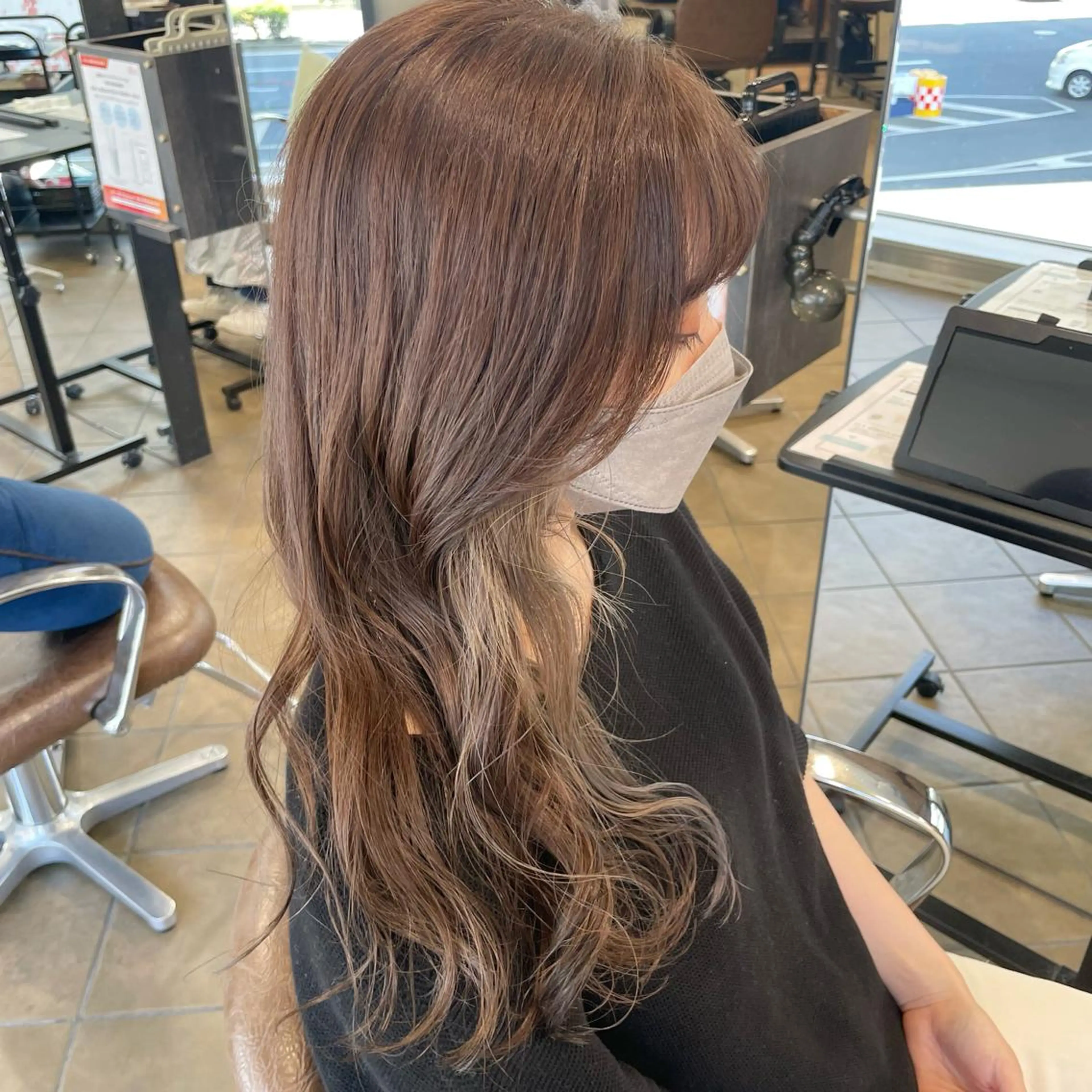 ロング カラー piLLon/ RYUKAのヘアスタイル