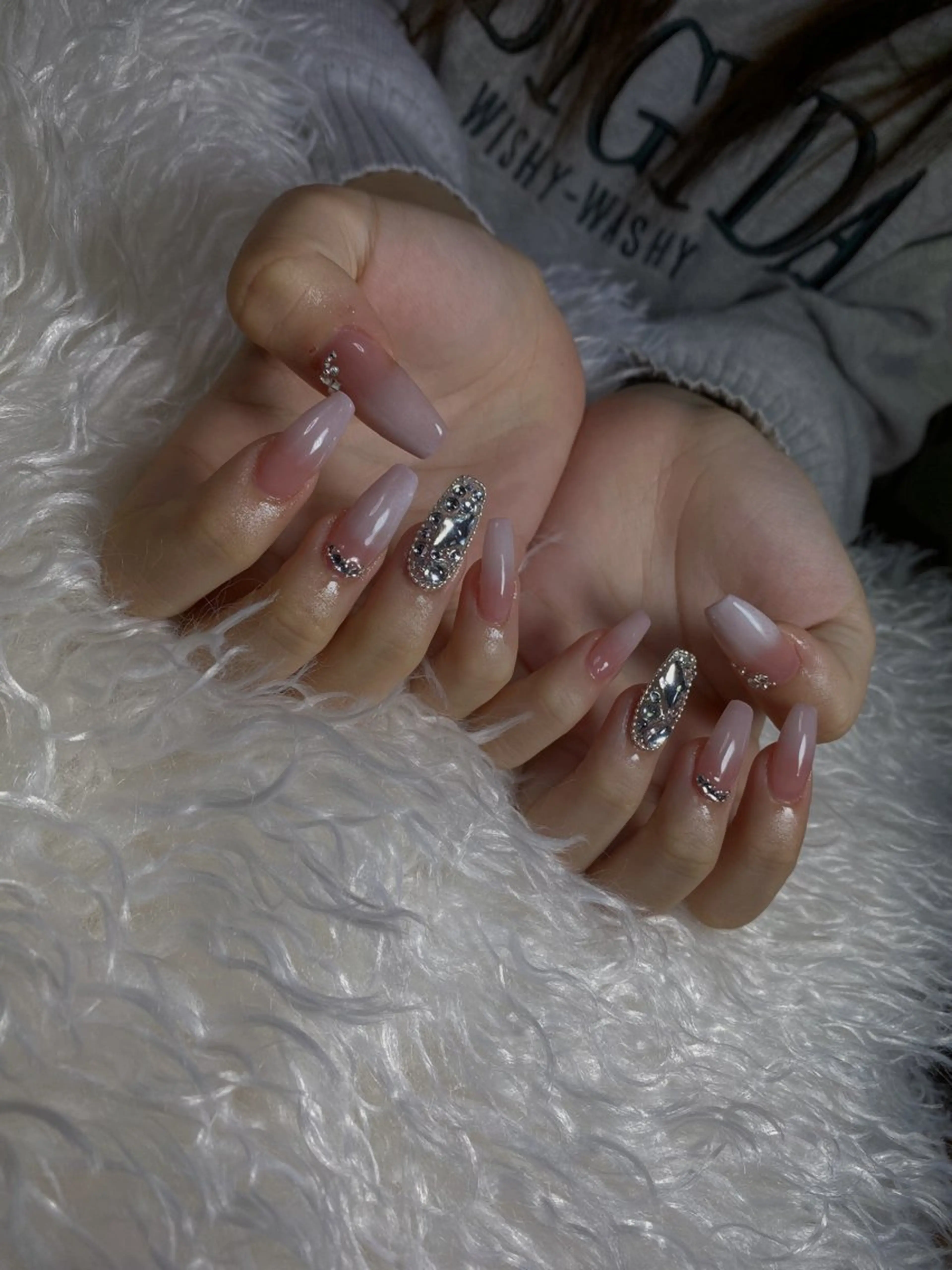 ネイル n o q r m. n a c h iのネイルデザイン