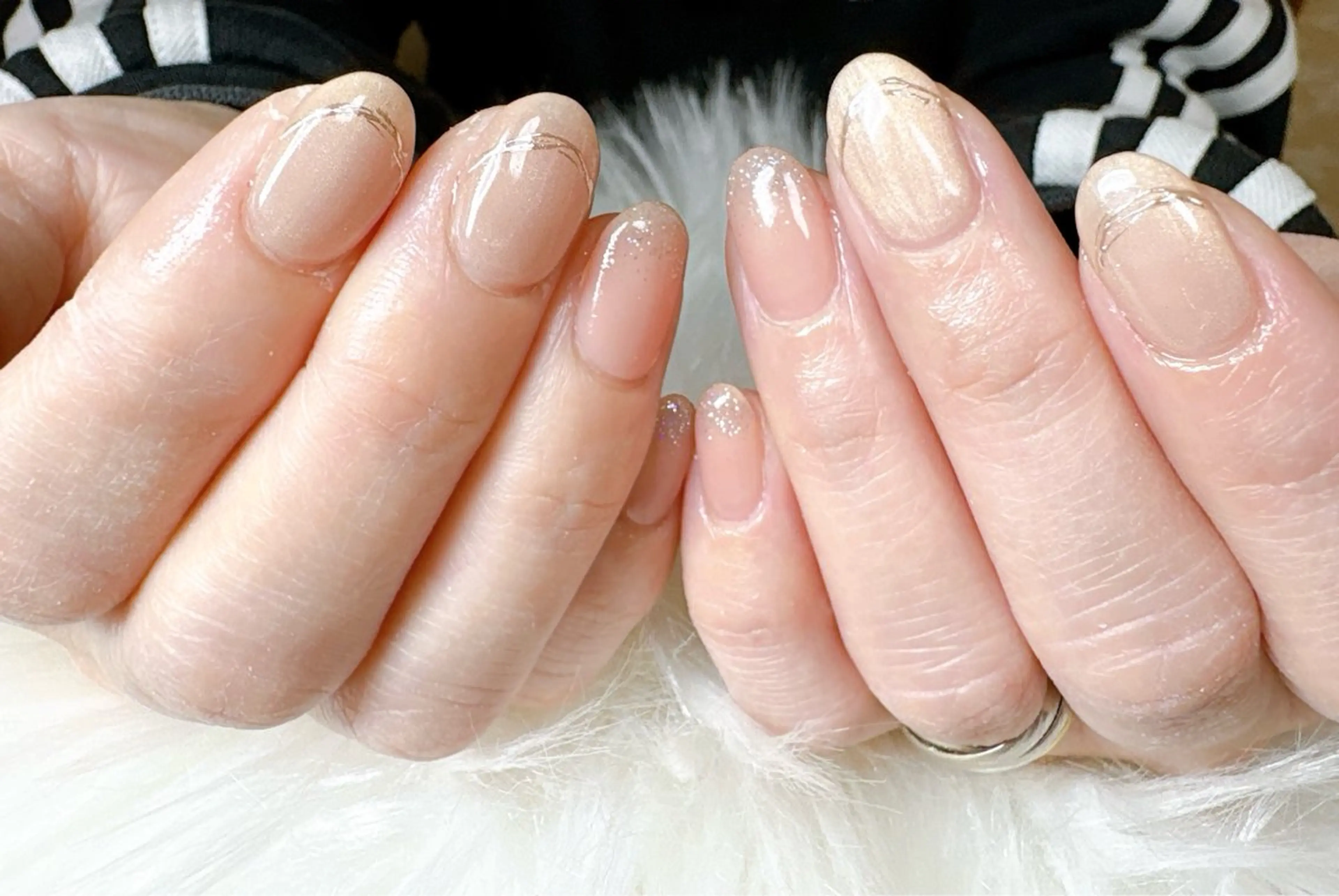 ネイル ECLAT エクラ所属・寺山 千鶴のネイルデザイン