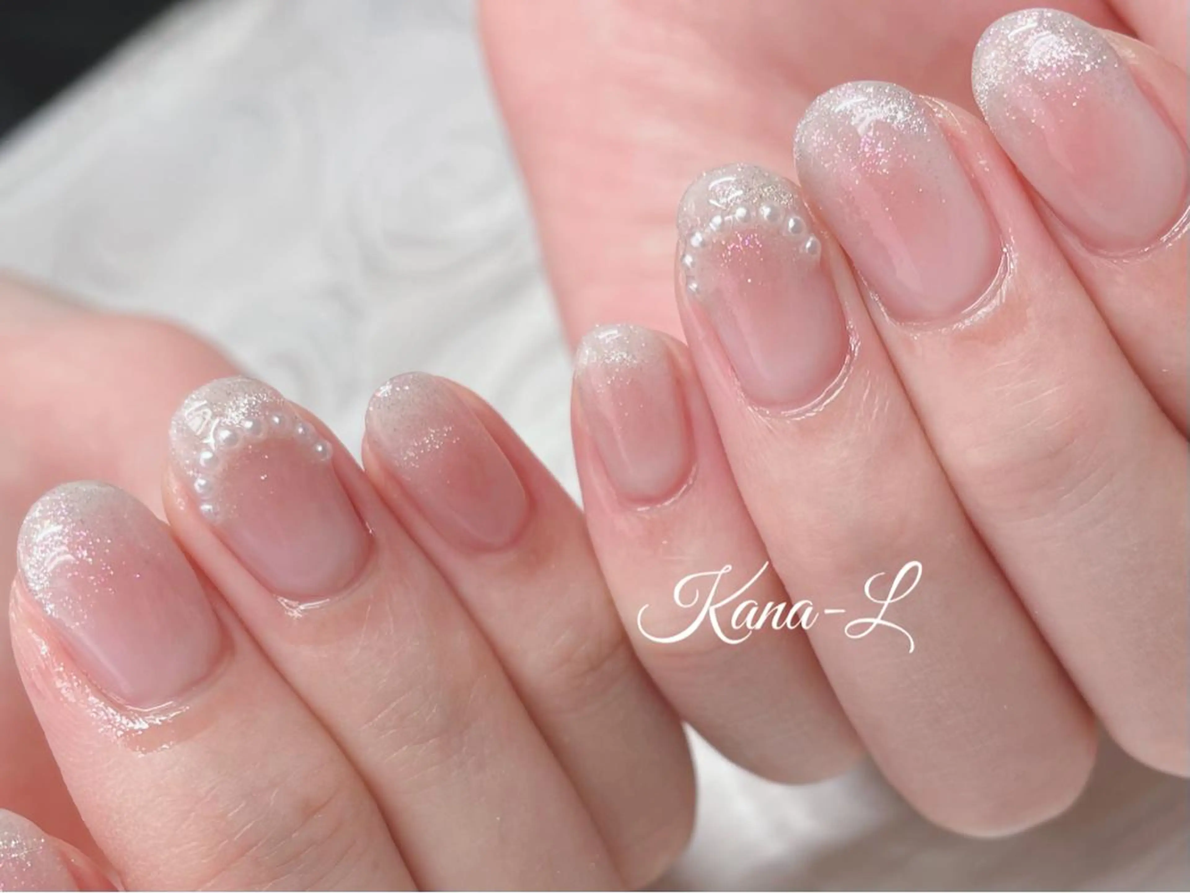 カラー ネイル グラデーションカラー ピンクカラー チークネイル ジェルネイル グラデーション 芦辺 香奈のネイルデザイン