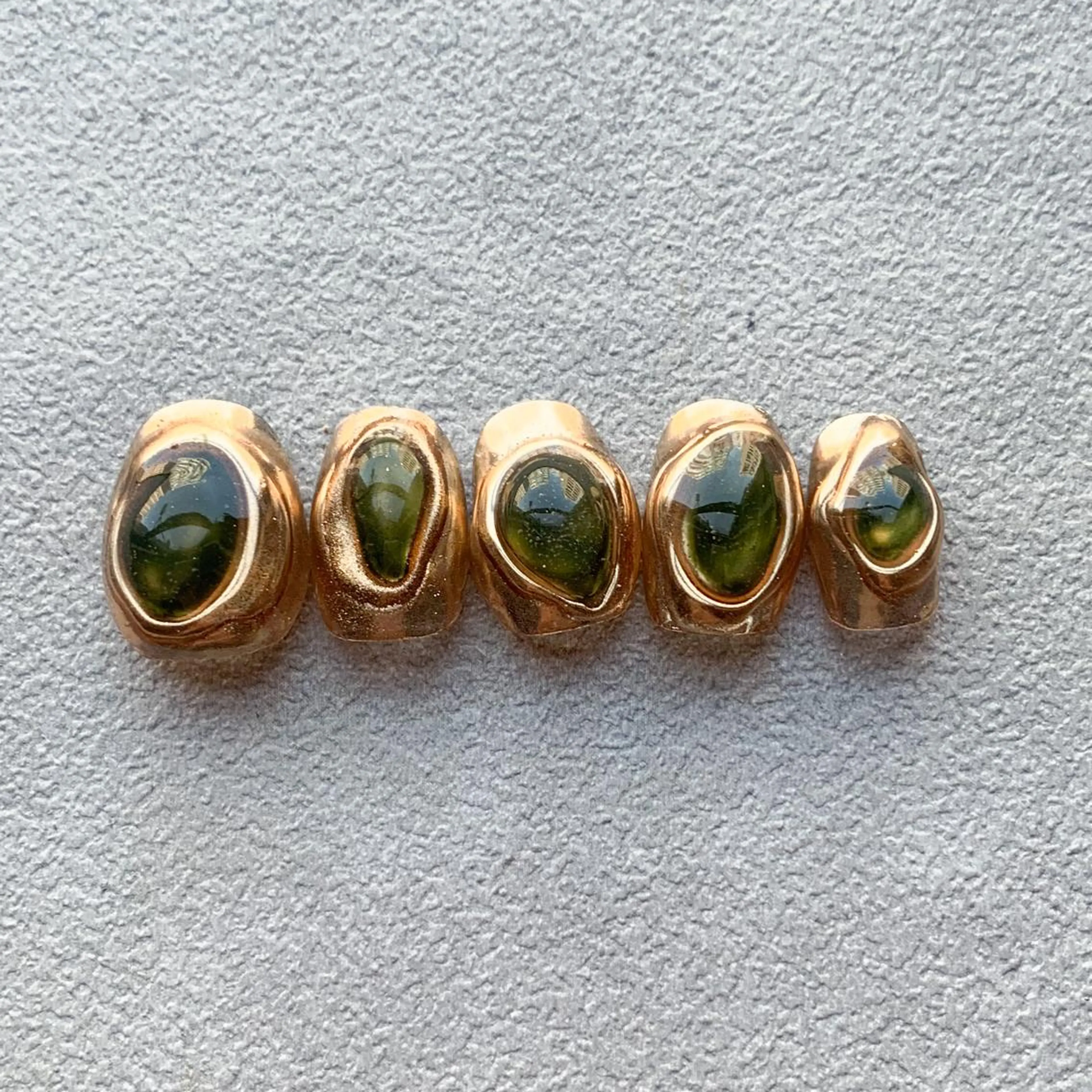 ネイル atelier　FIORITURA所属・FIORITURA aiのネイルデザイン