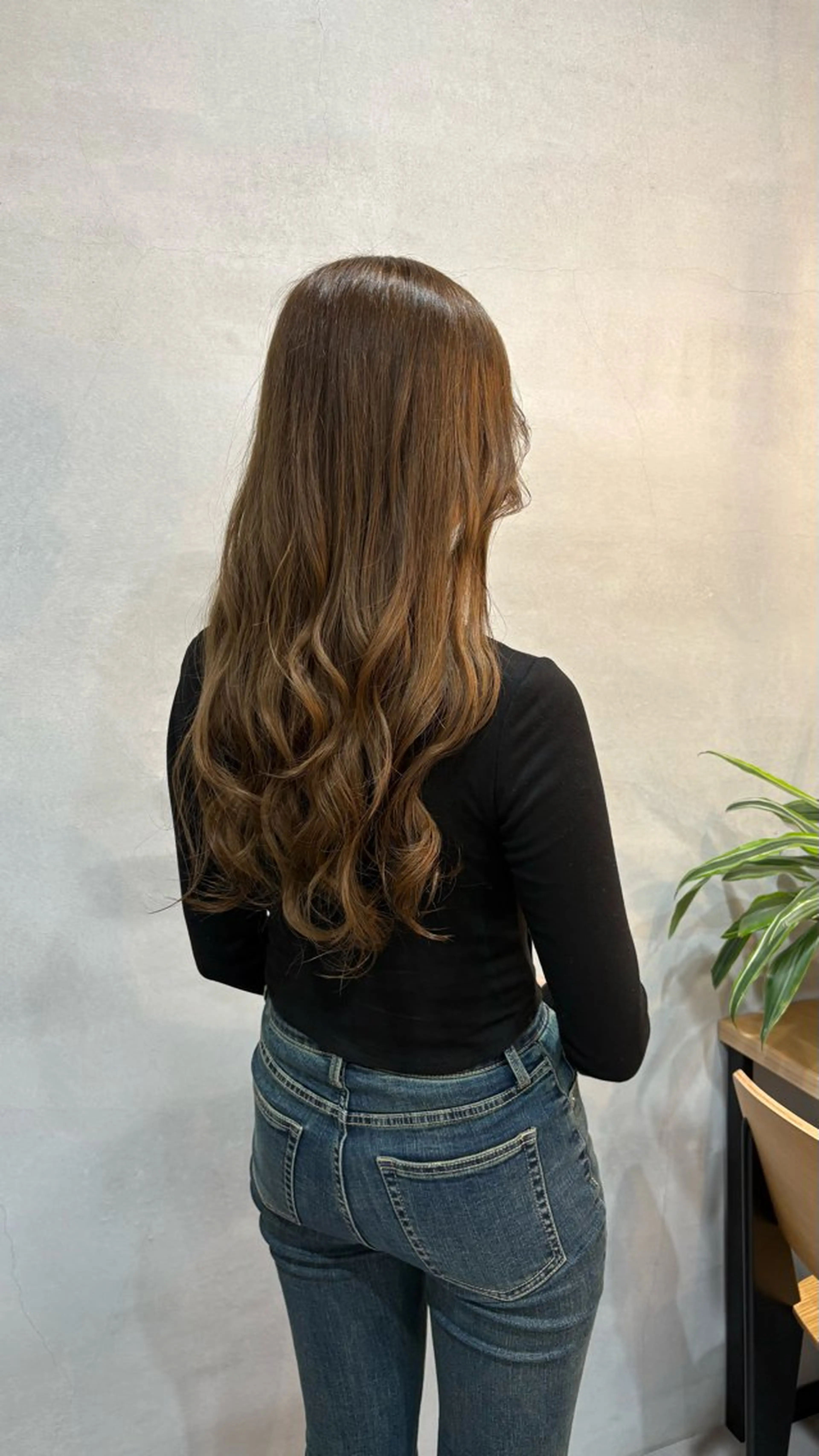 ロング カラー ルプラボウ  藤原 千紗のヘアスタイル