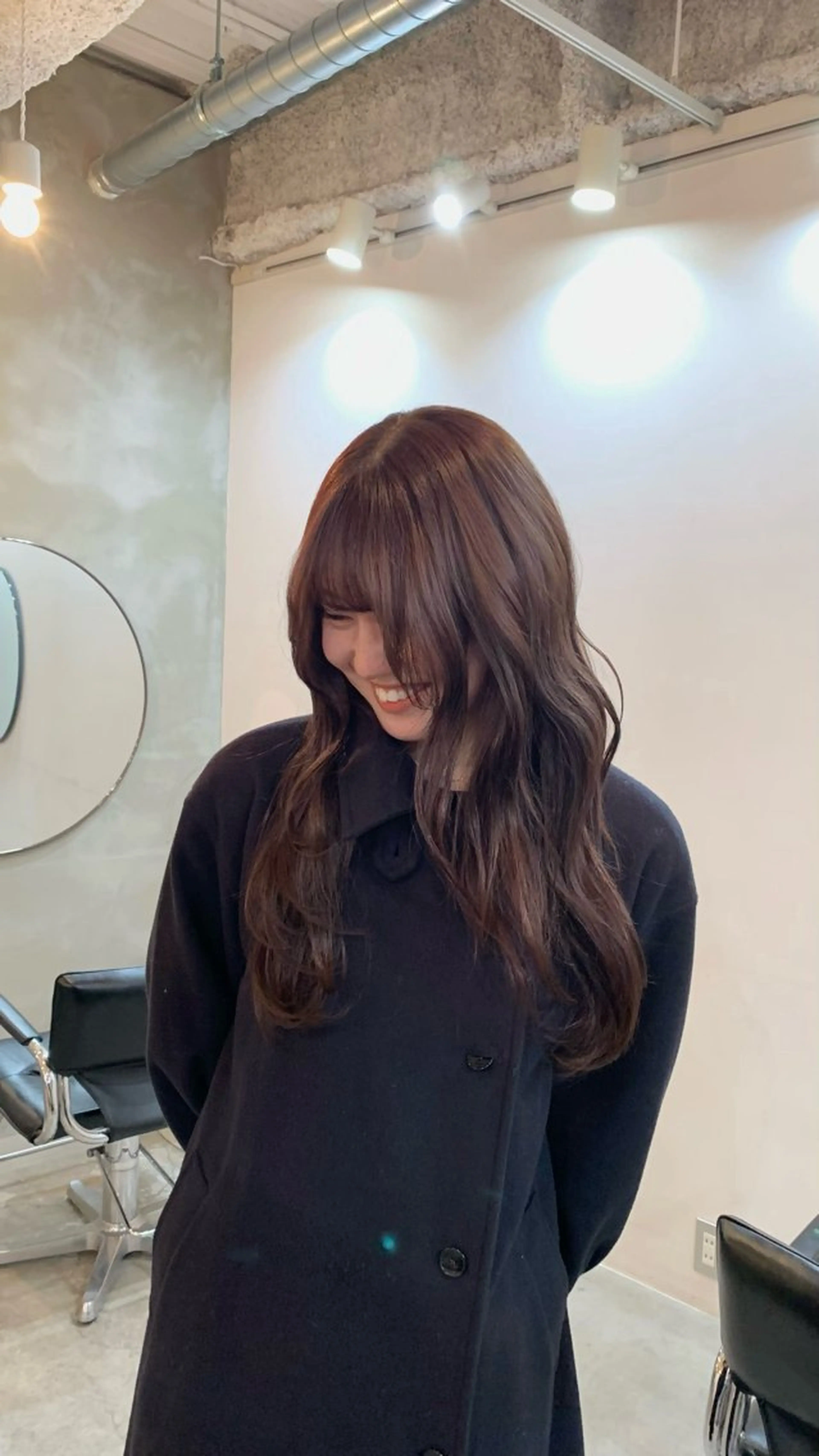 カラー アッシュ アッシュブラウン ブラウンカラー 透明感カラー TRENCH岡 千尋のヘアスタイル