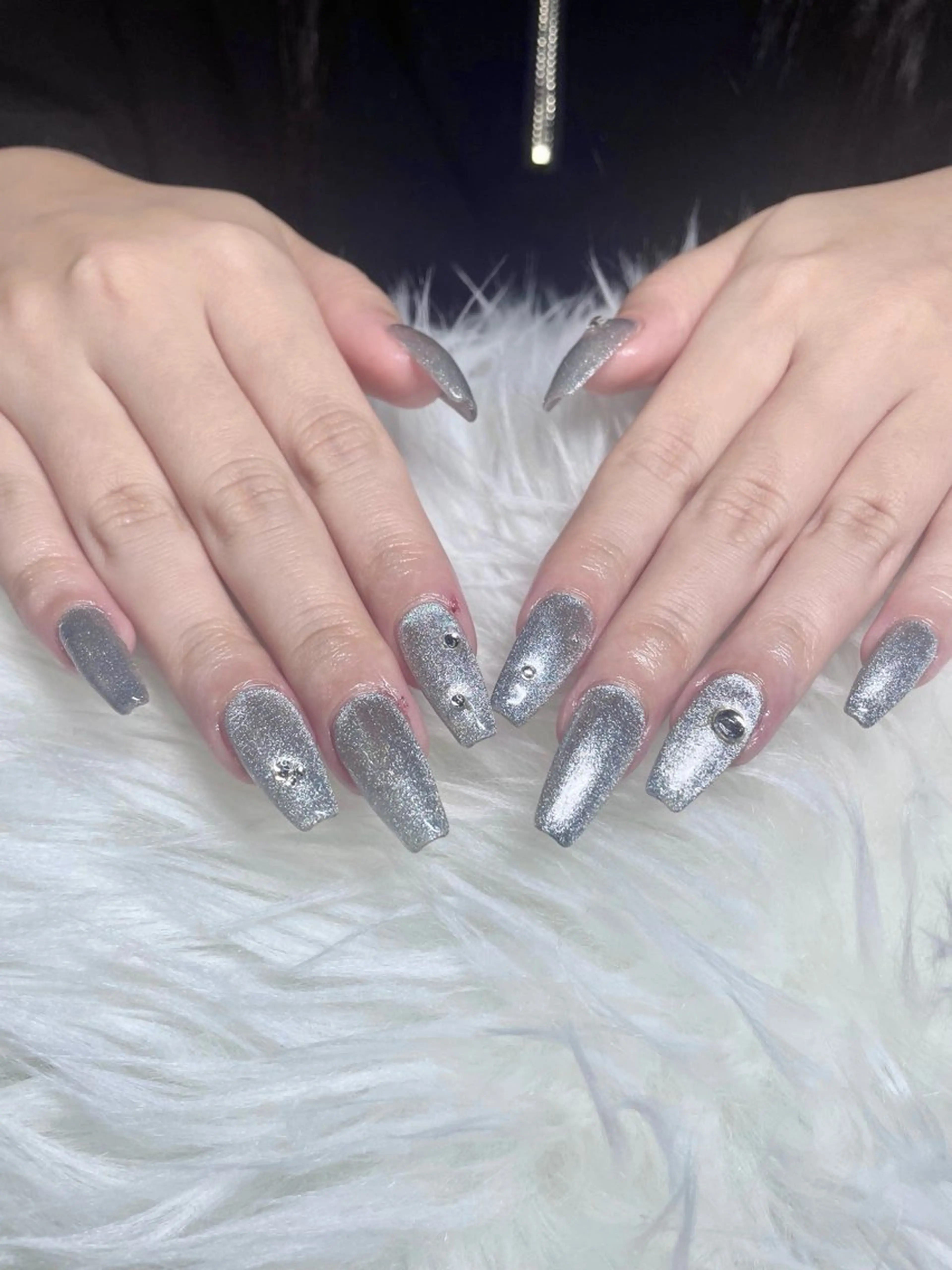 ネイル 長さ出し ジェルネイル スカルプネイル ストーンネイル ネイルチップ ハンドネイル 柏木 結理愛のネイルデザイン