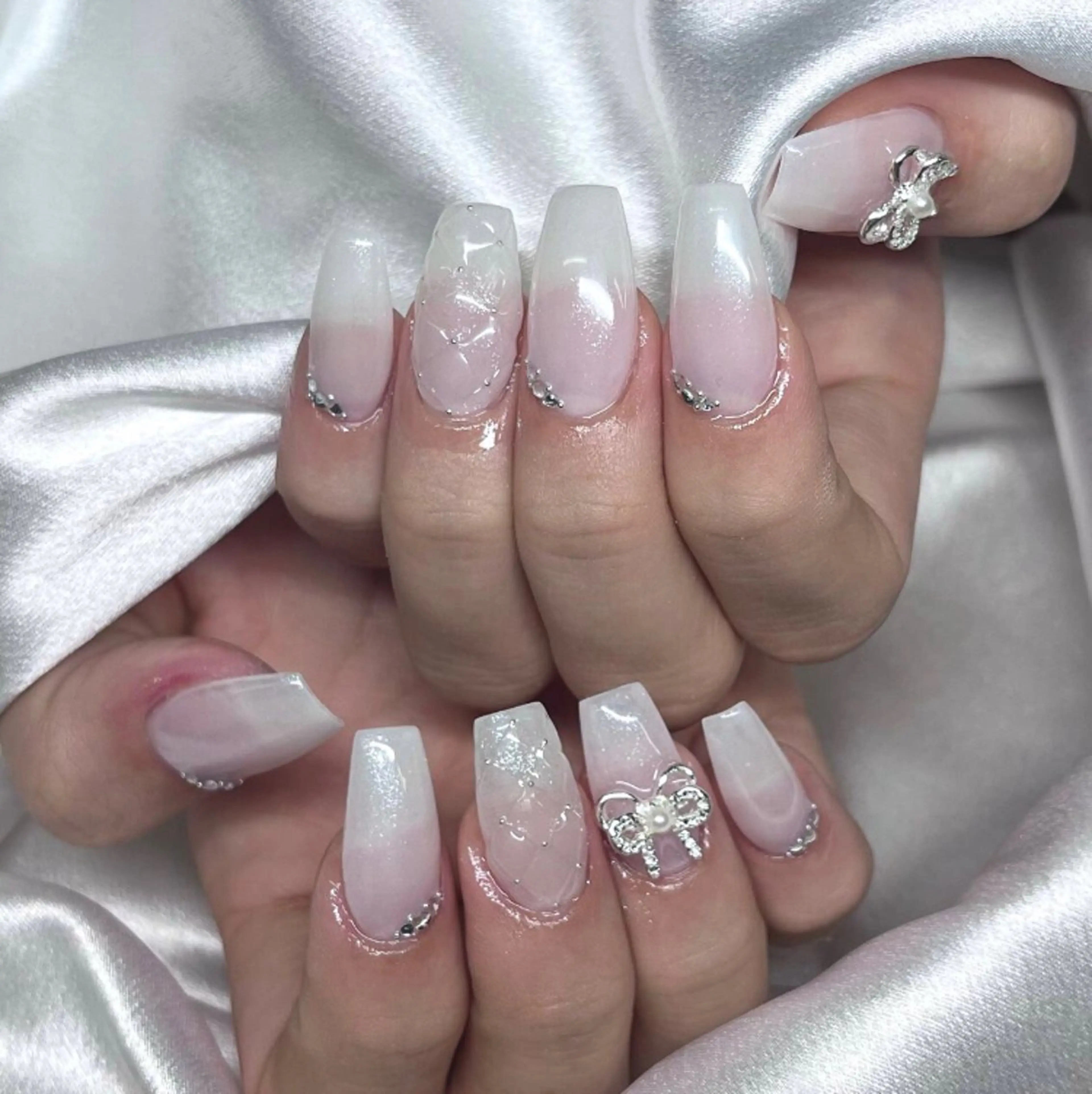 ネイル LR.ONE ヨウのネイルデザイン