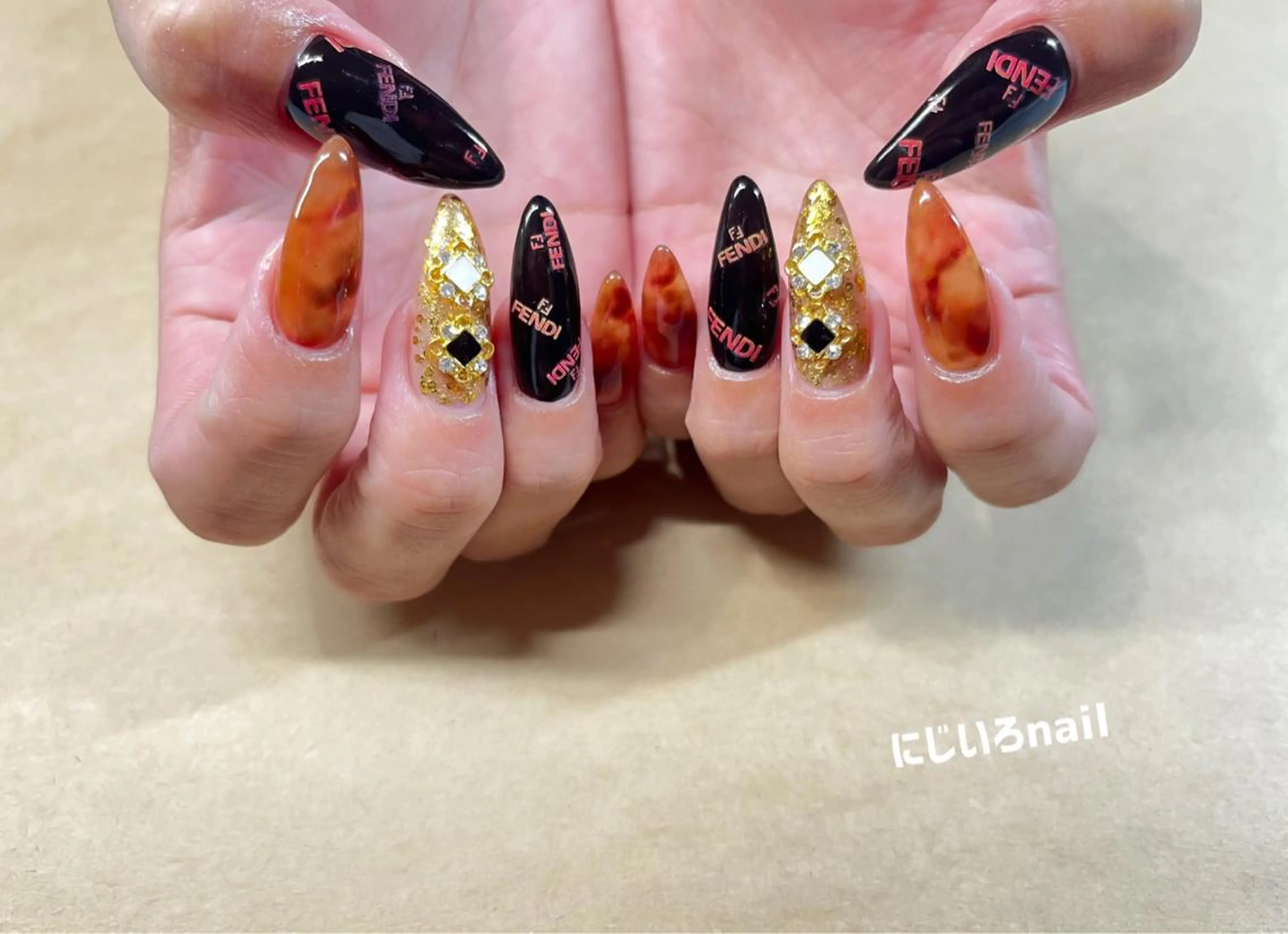 ネイル にじいろ nailのネイルデザイン