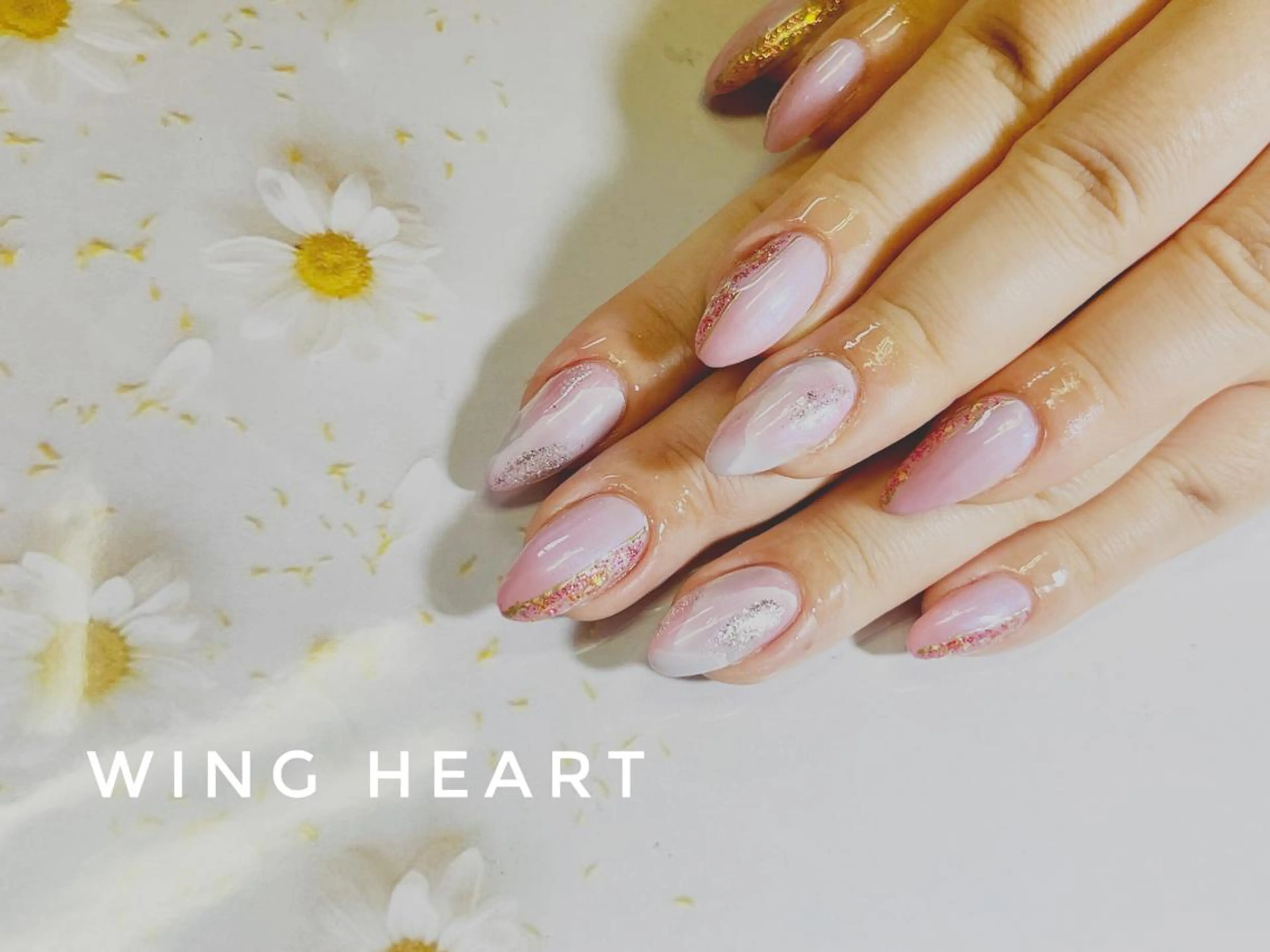 ミディアム ネイル ハンドネイル H NANAのネイルデザイン