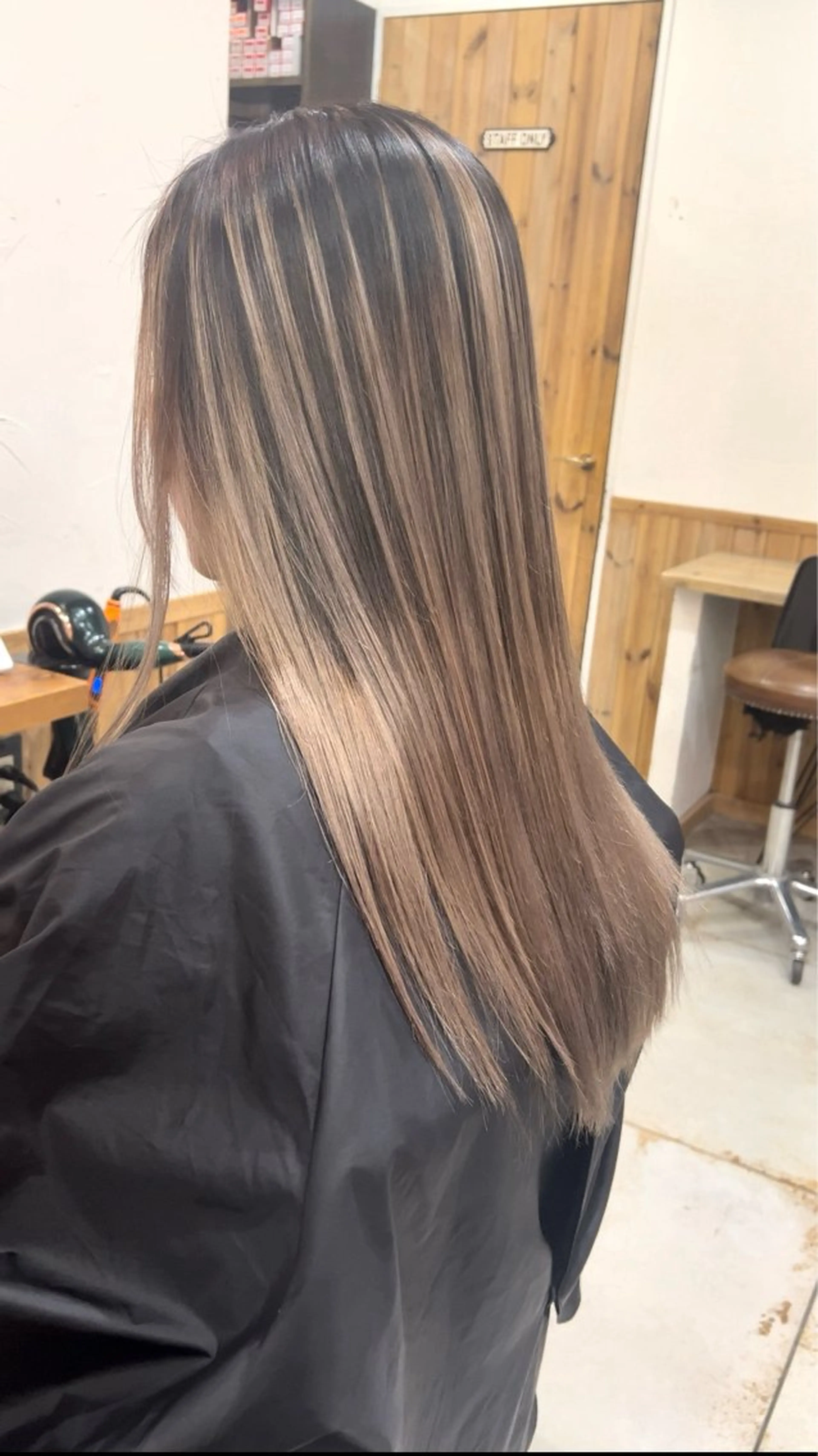 🔥バレイヤージュonカラー+3stepトリートメント🔥の写真