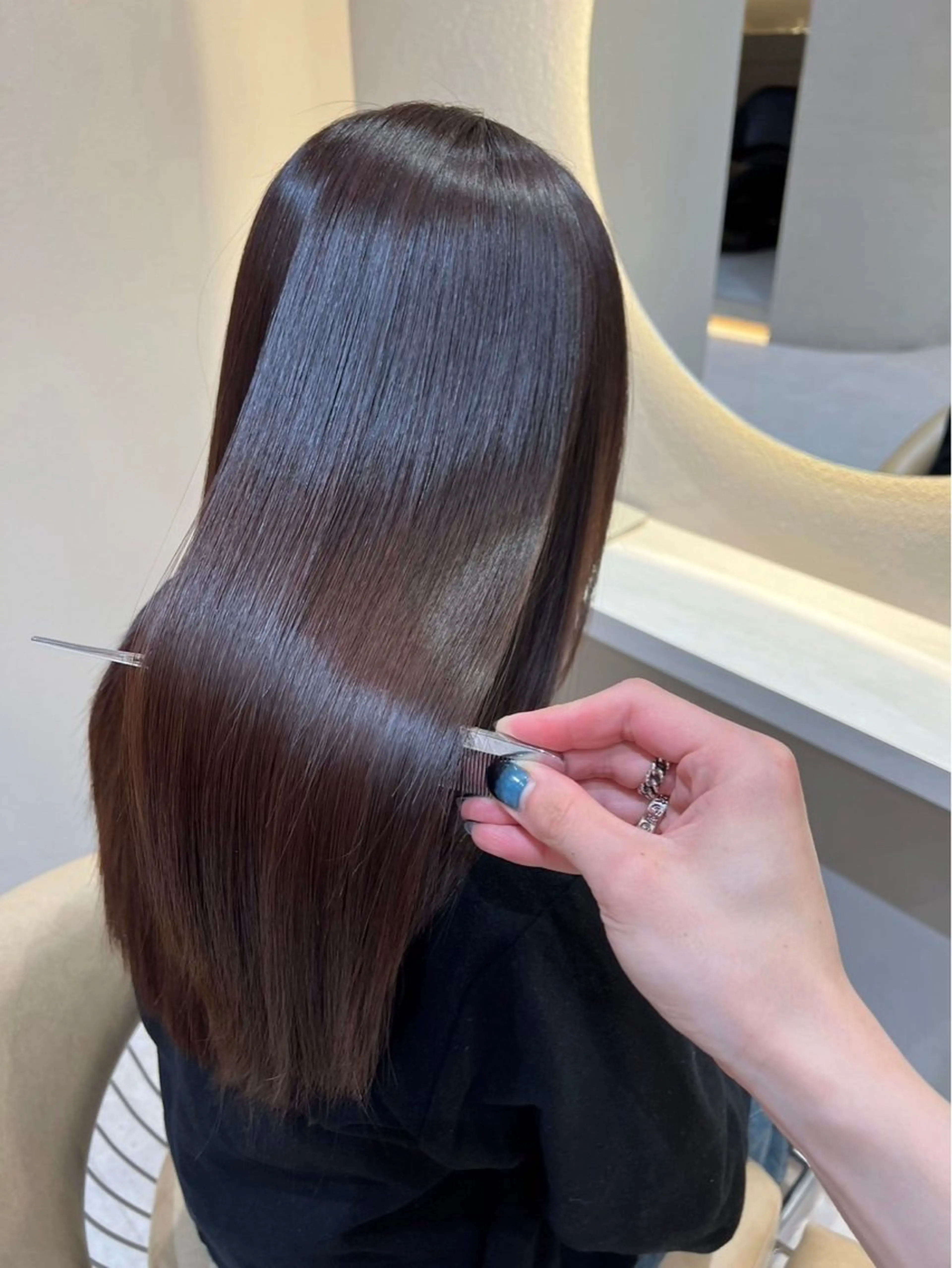 ロング カラー 松井 晴希のヘアスタイル