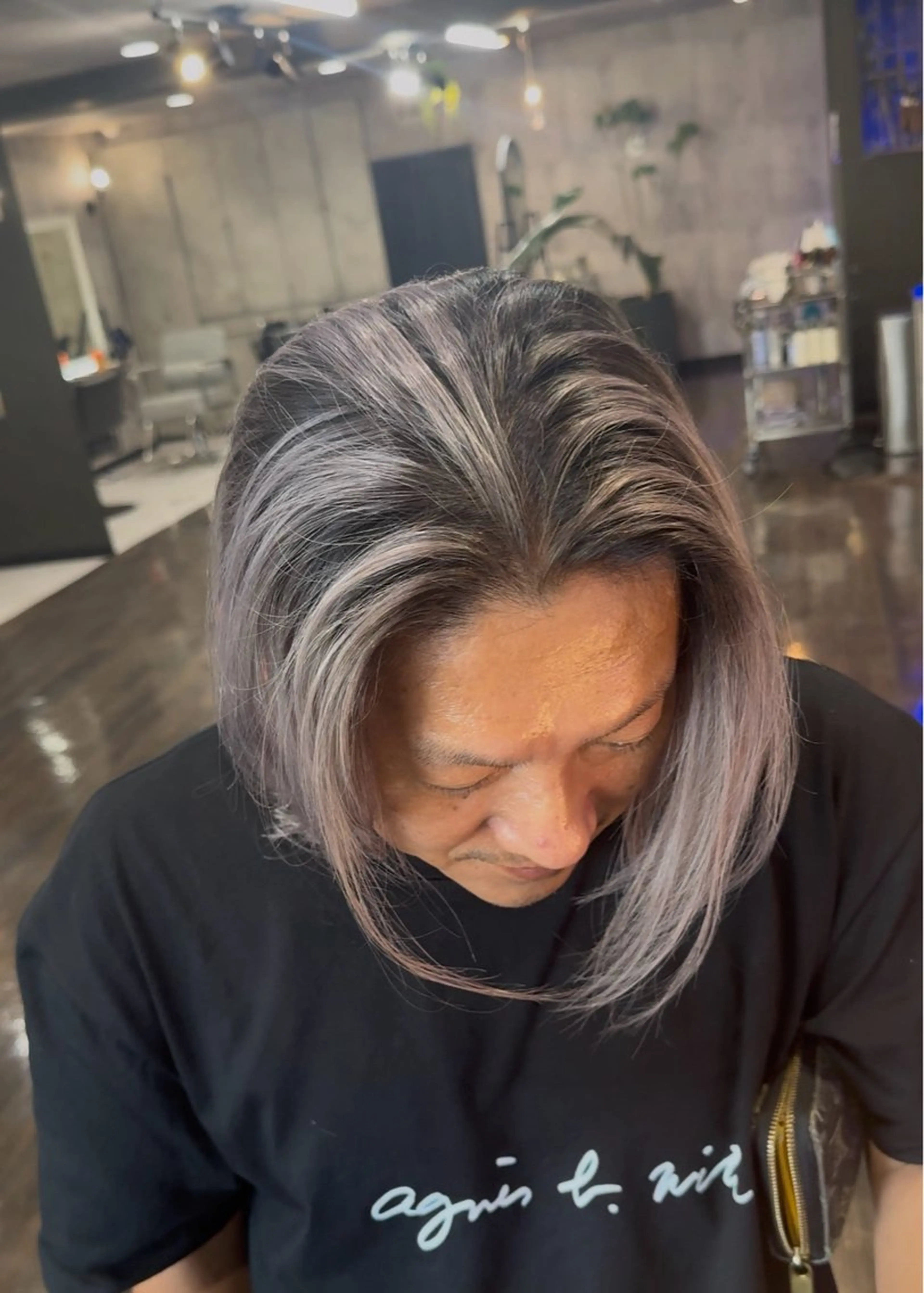 メンズ ヘアカラー XELVE所属・レイヤーカット特化 💜SARIのヘアスタイル