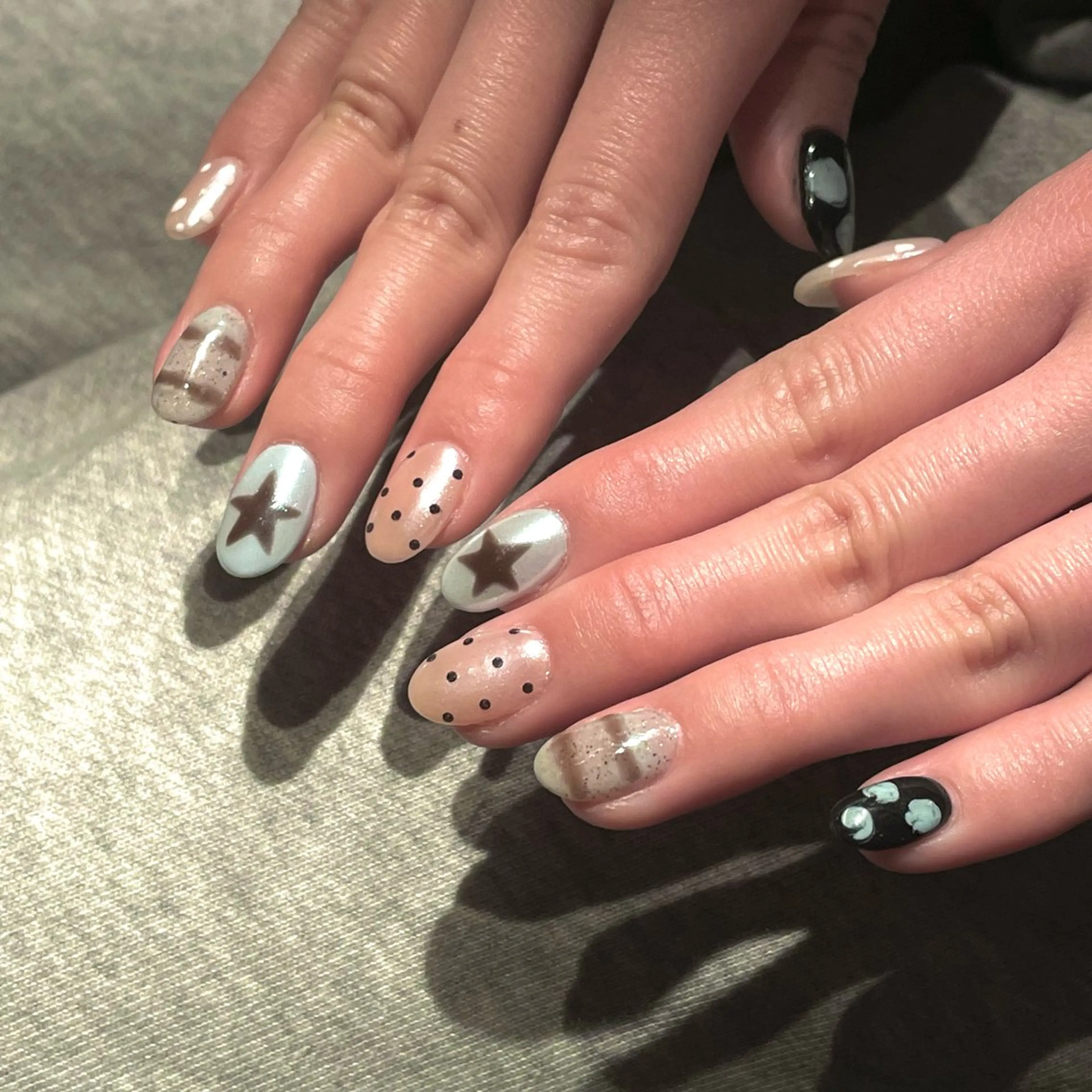 ネイル ボーダー ドット ハンドネイル OAK中目黒 ネイリスト Nicoのネイルデザイン