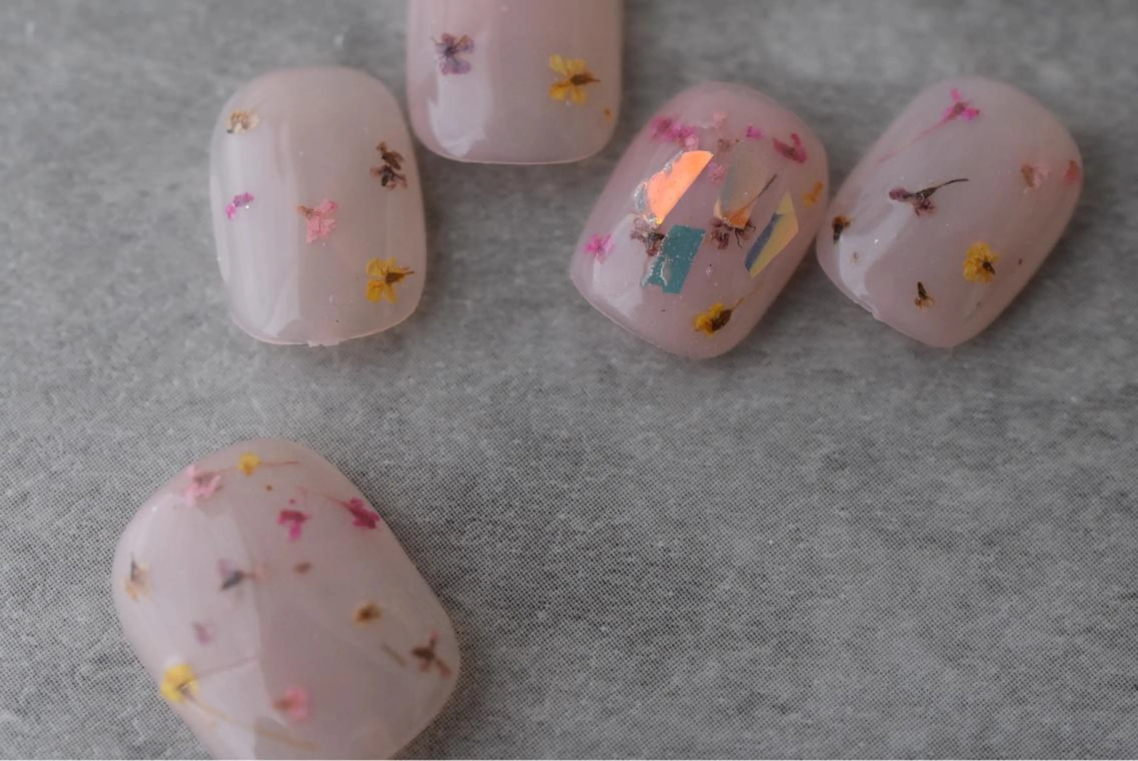 ショート カラー ネイル Aayley(アイリー)Salon所属・Aayley アイリ―サロンのネイルデザイン