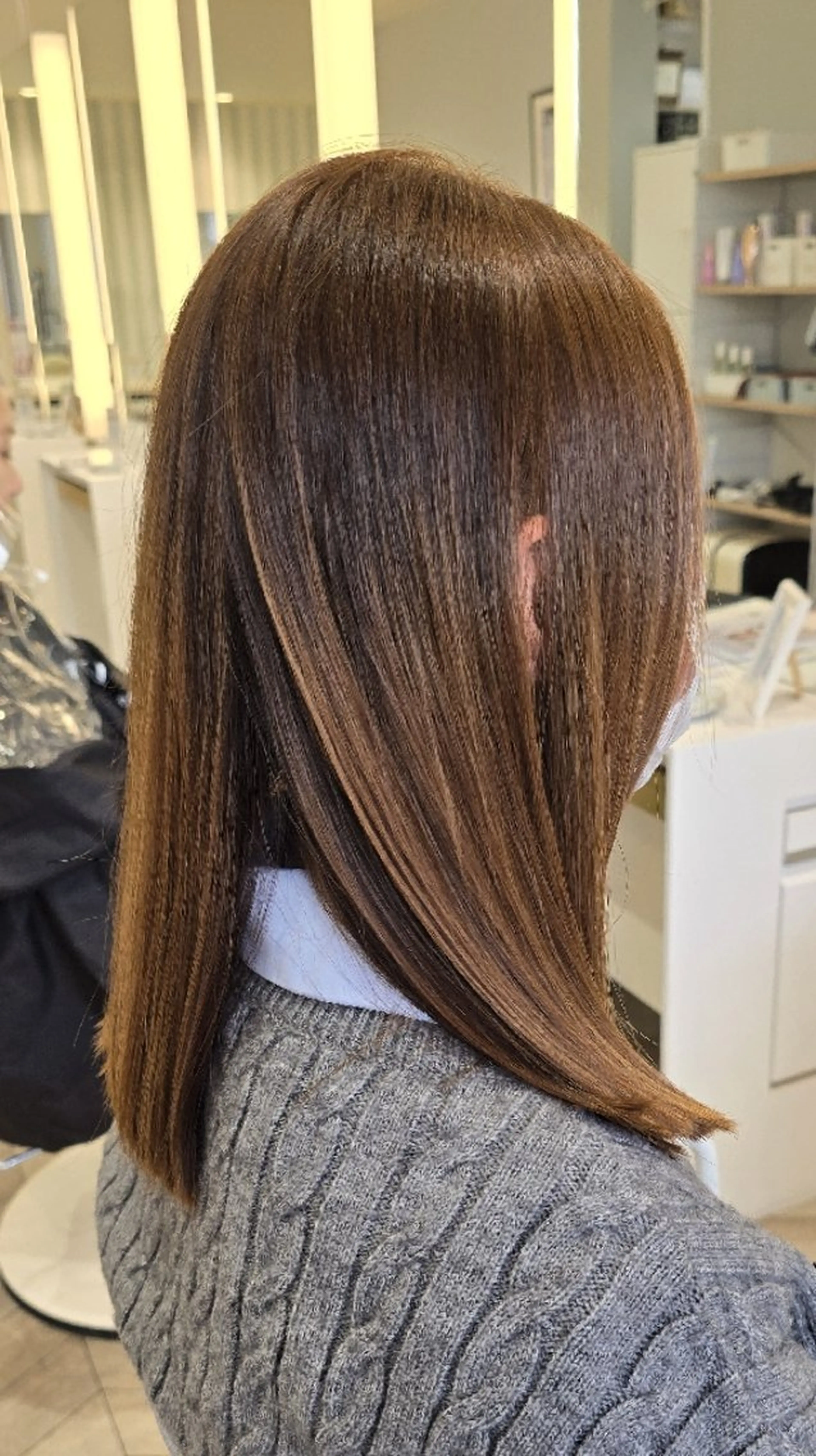 ミディアム 高口    雅のヘアスタイル