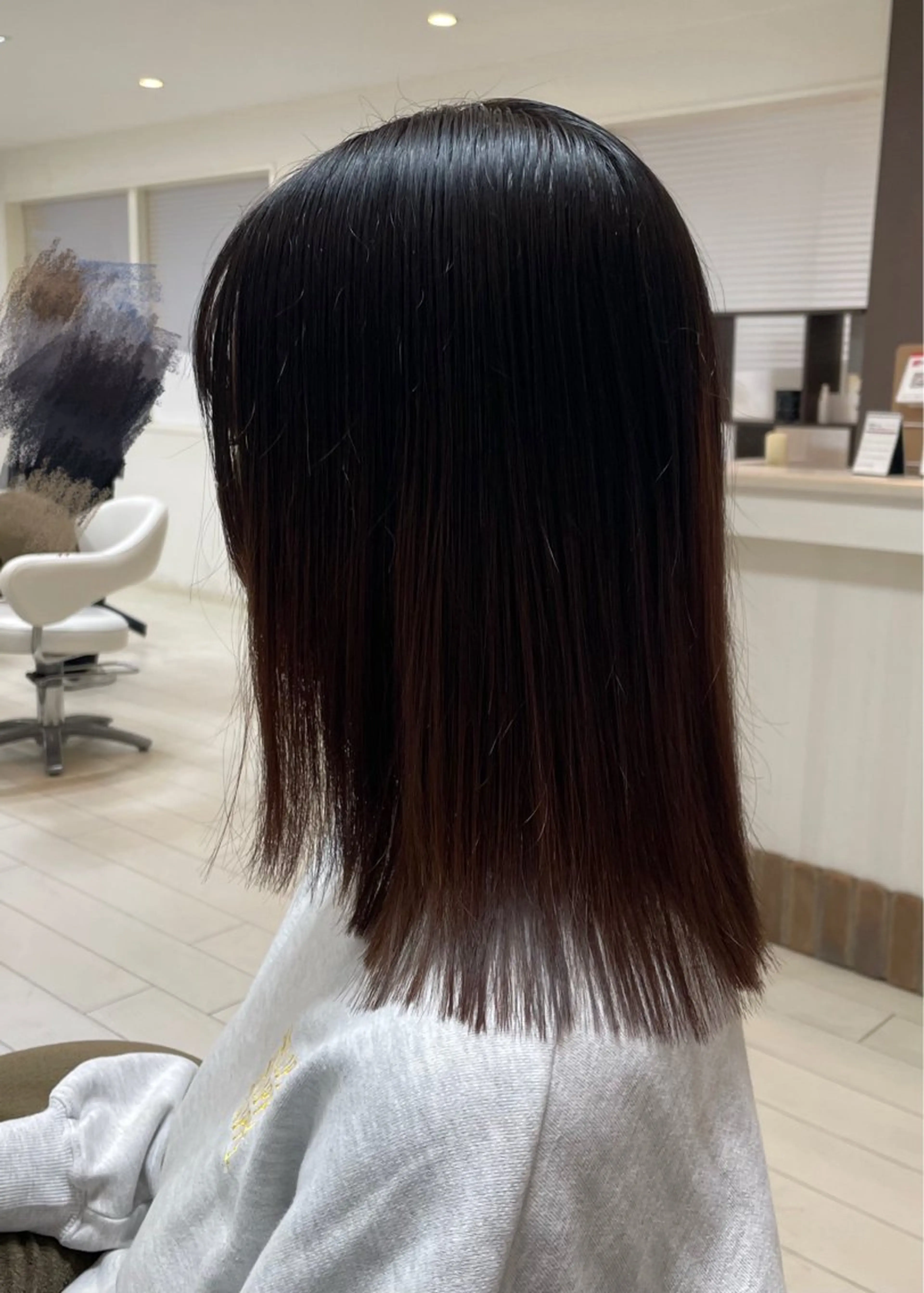 セミロング レイヤーカット アミーベル🧸🧡 本店✂️しおりのヘアスタイル