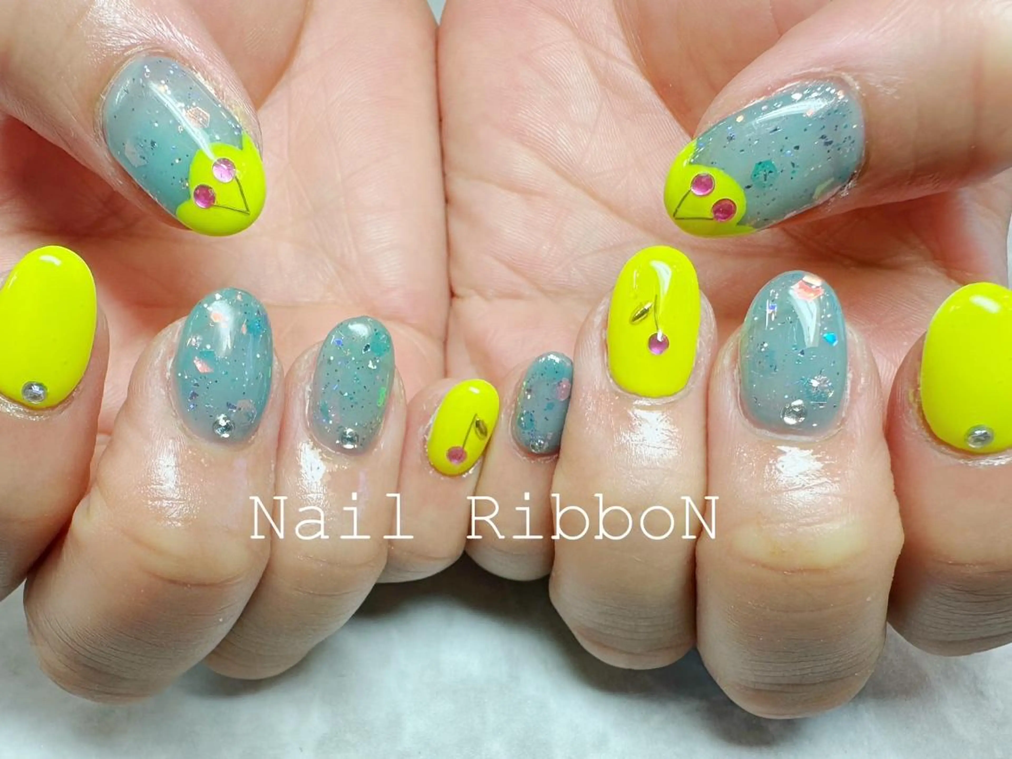 ネイル ネイルリボン 石田のネイルデザイン