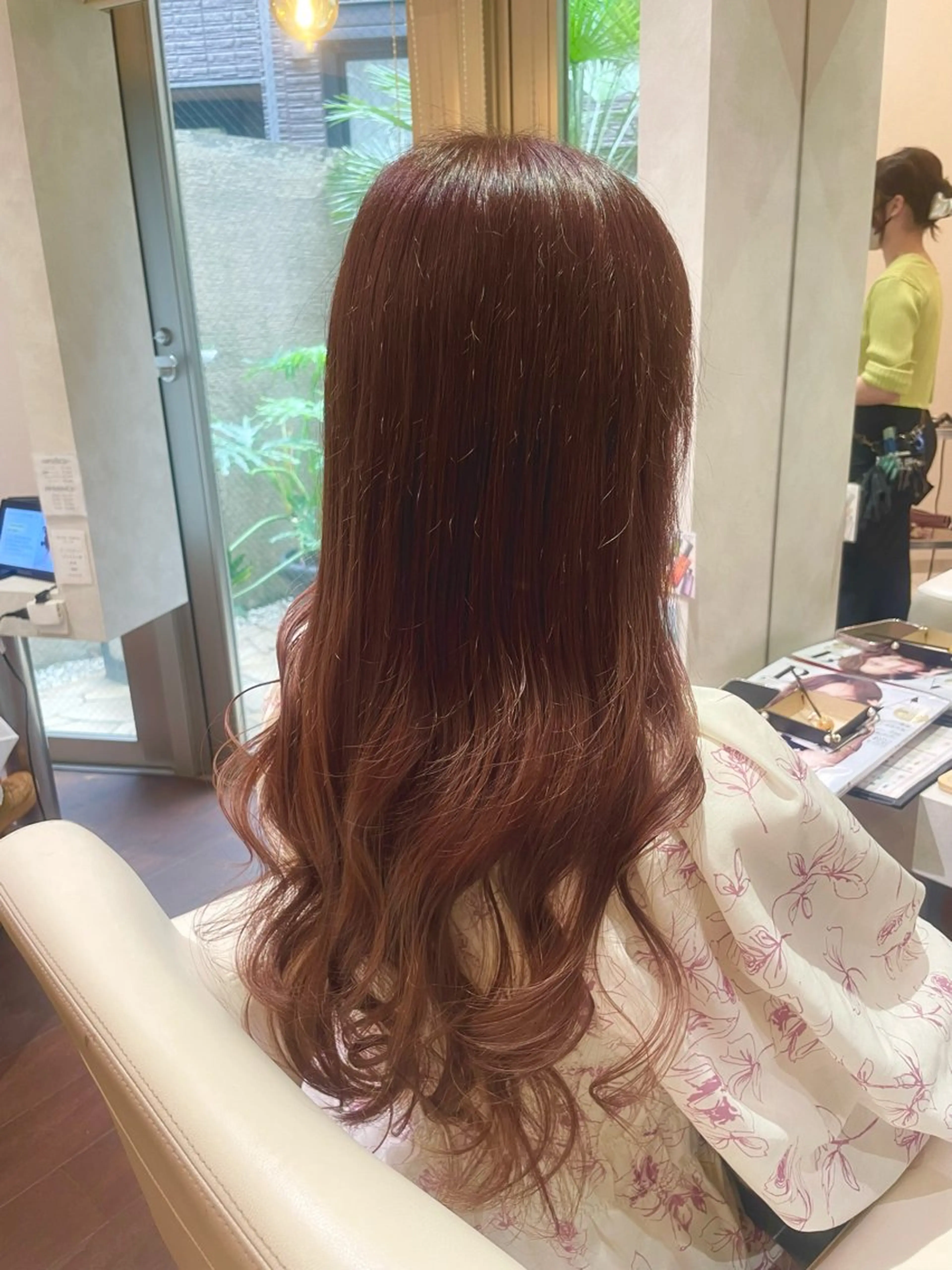 ロング カット ヘアカラー トリートメント 中山 奈津希のヘアスタイル