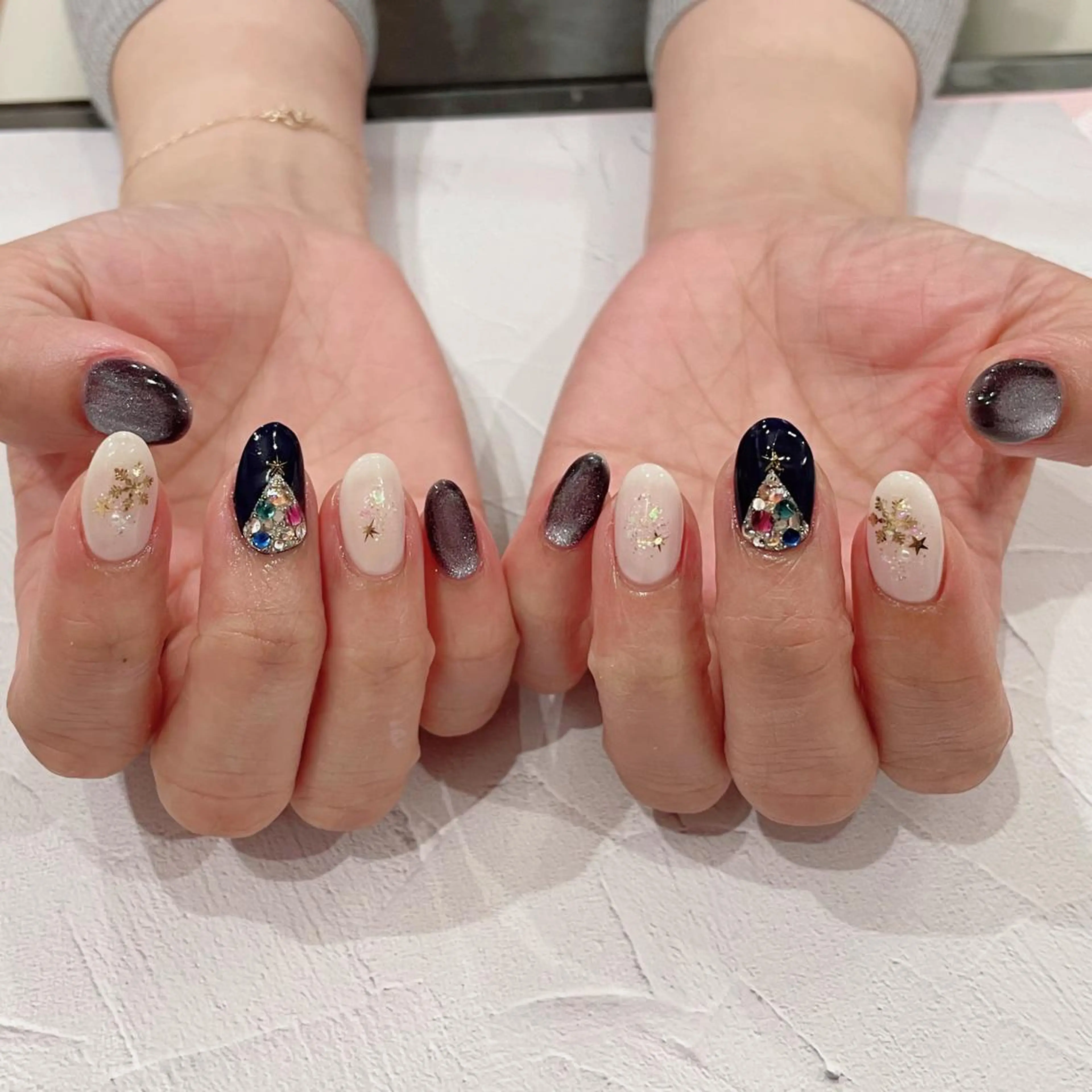 ネイル f'bloom  L’ecrinのネイルデザイン