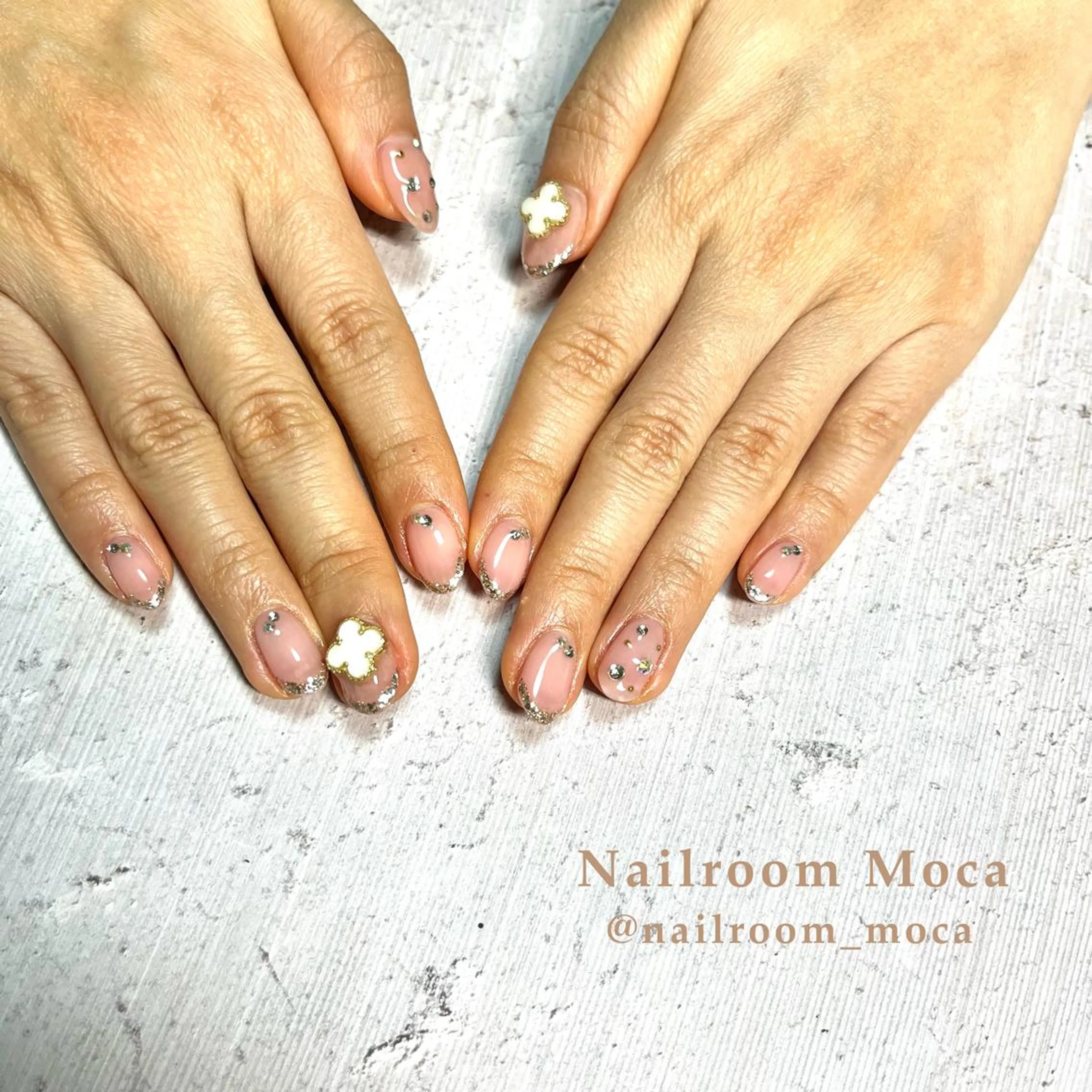 セミロング ネイル ハンドネイル Nailroom Mocaのネイルデザイン