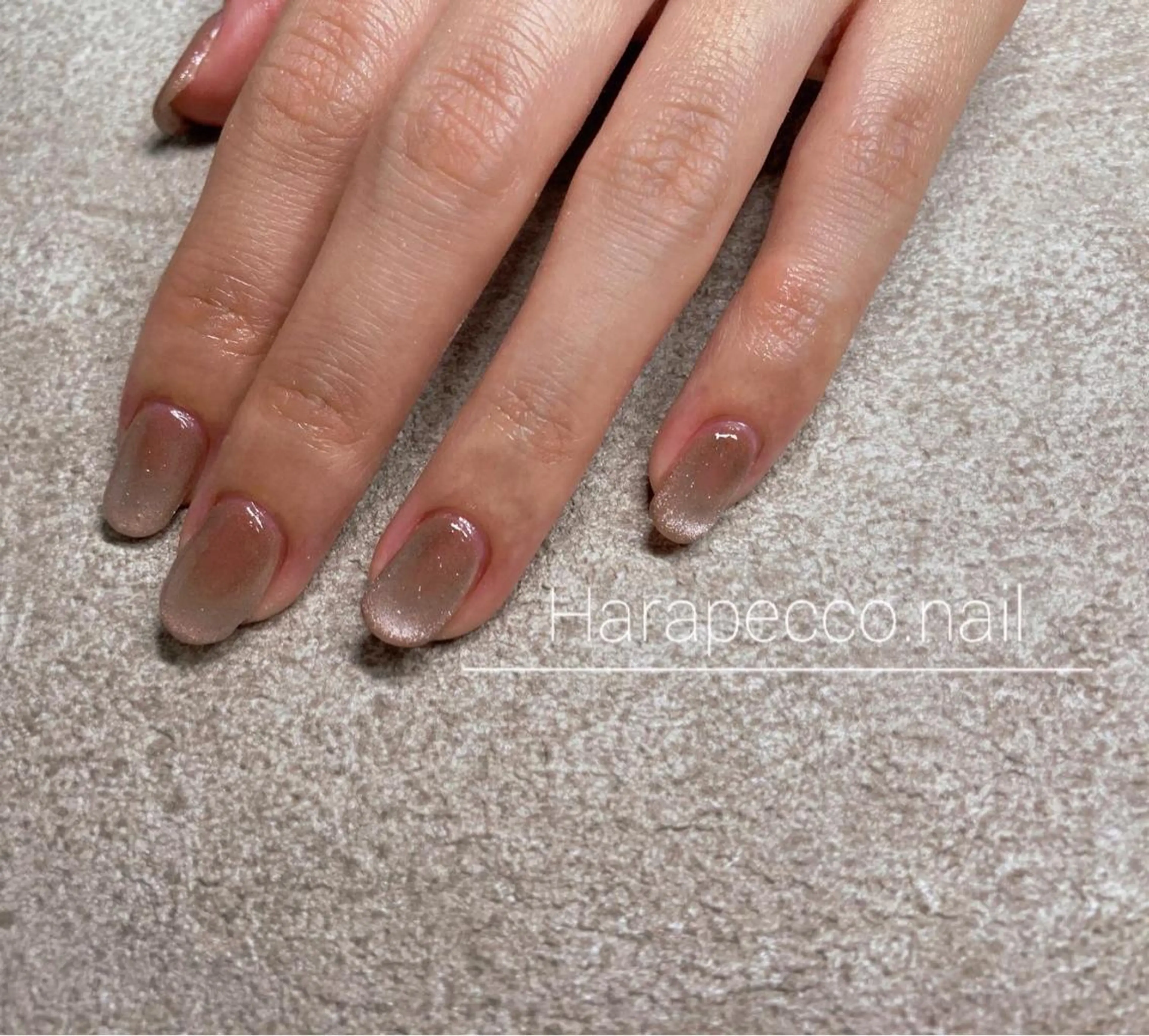 ハンドネイル【オフ無/SNSで大人気のビー玉プラネット🌐マグネットネイル💅(単色)】の写真