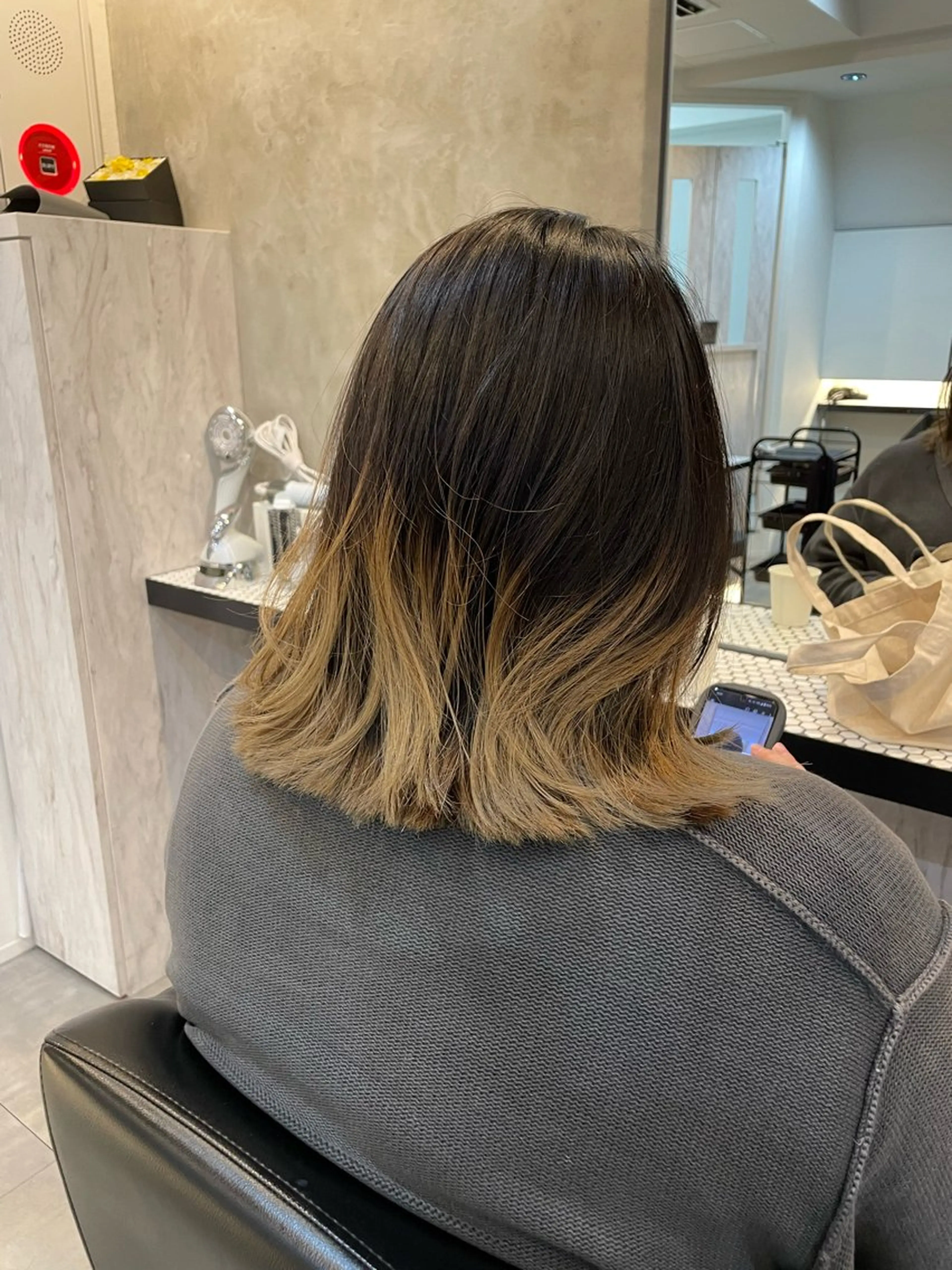 ミディアム カラー バレイヤージュ グラデーションカラー レイヤーカット ニュアンスカラー🫧 加納のヘアスタイル