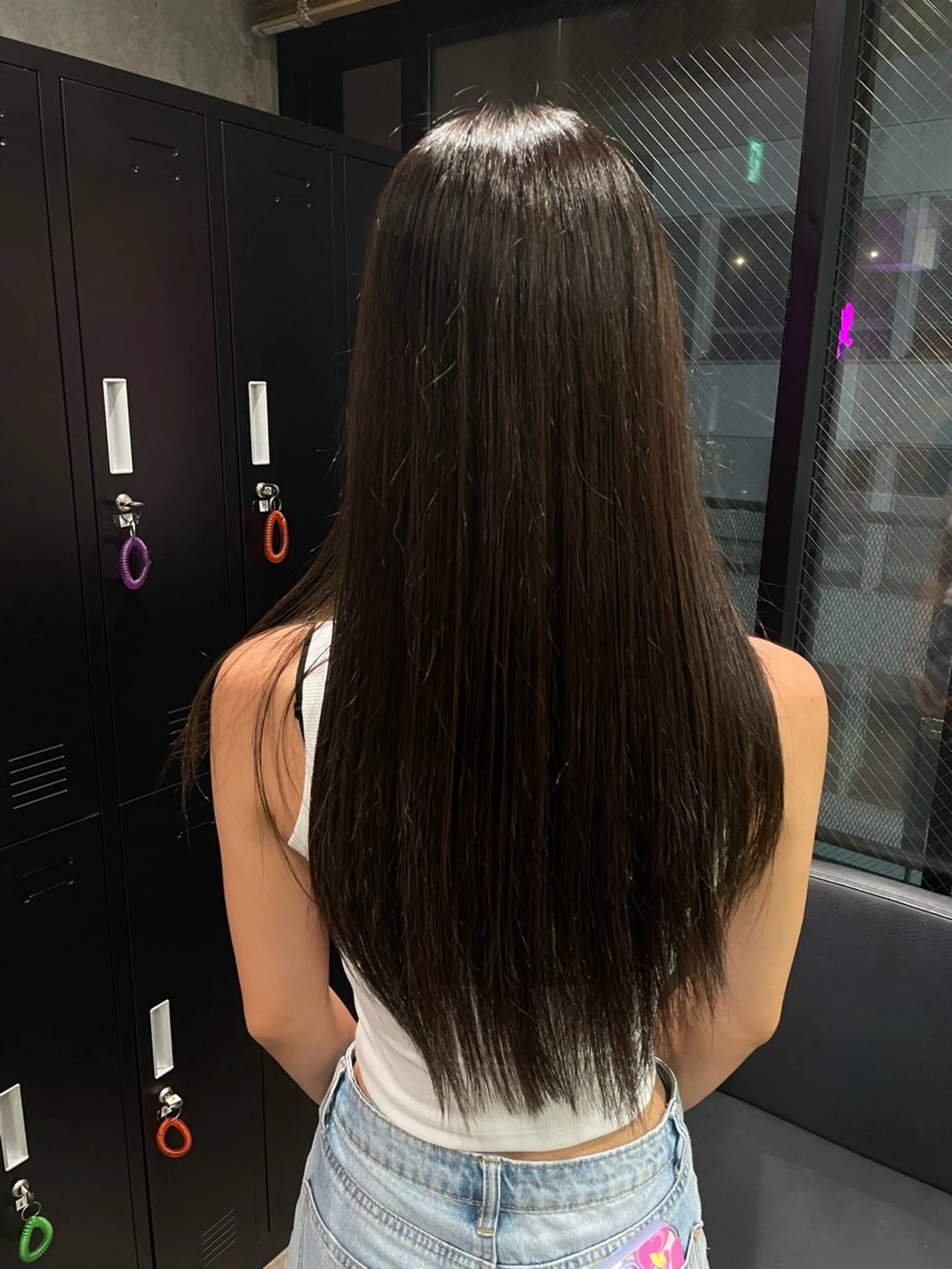 ロング shoko/ 海外ガール風パーマのヘアスタイル