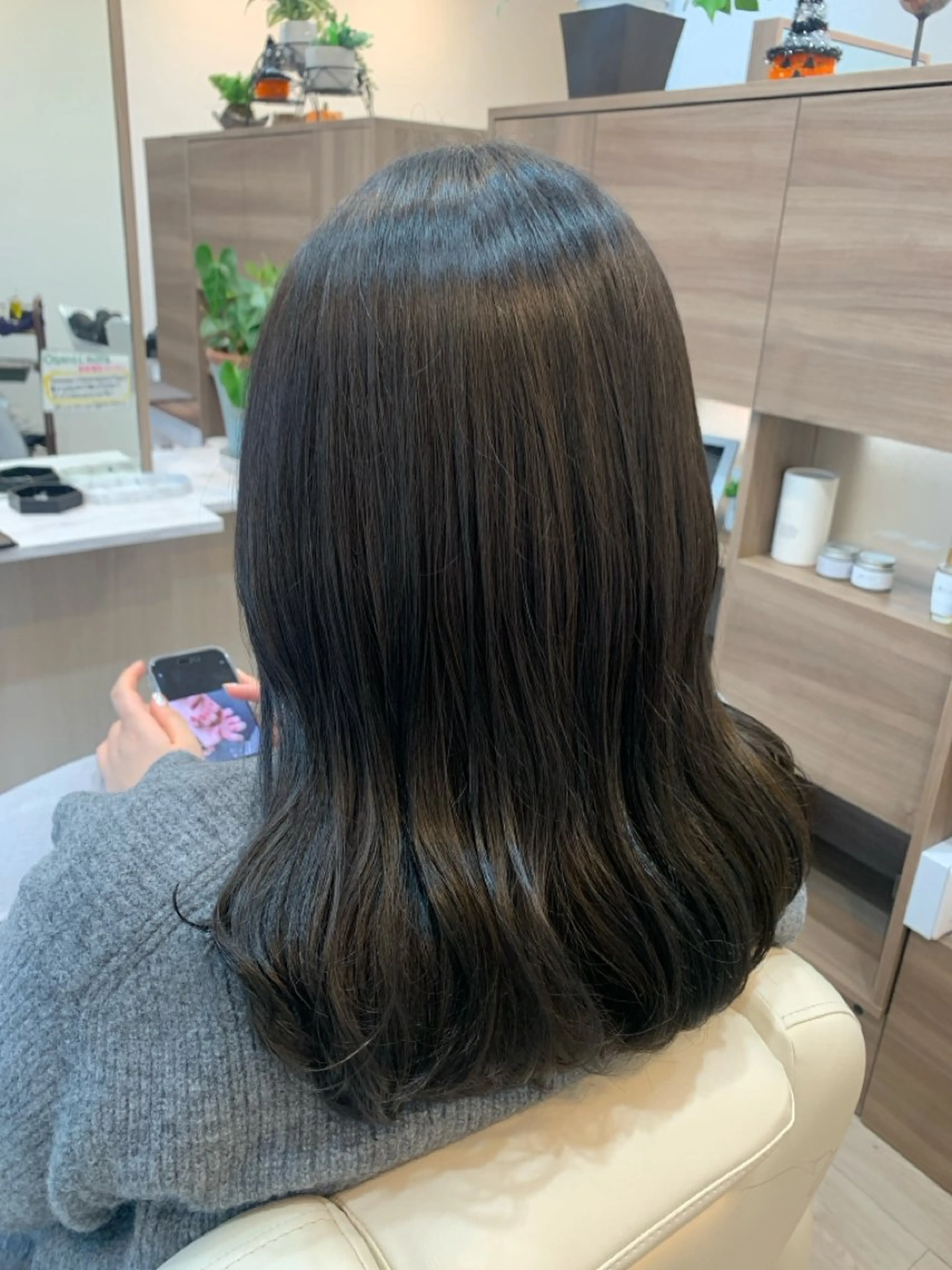 セミロング 安藤 あおいのヘアスタイル