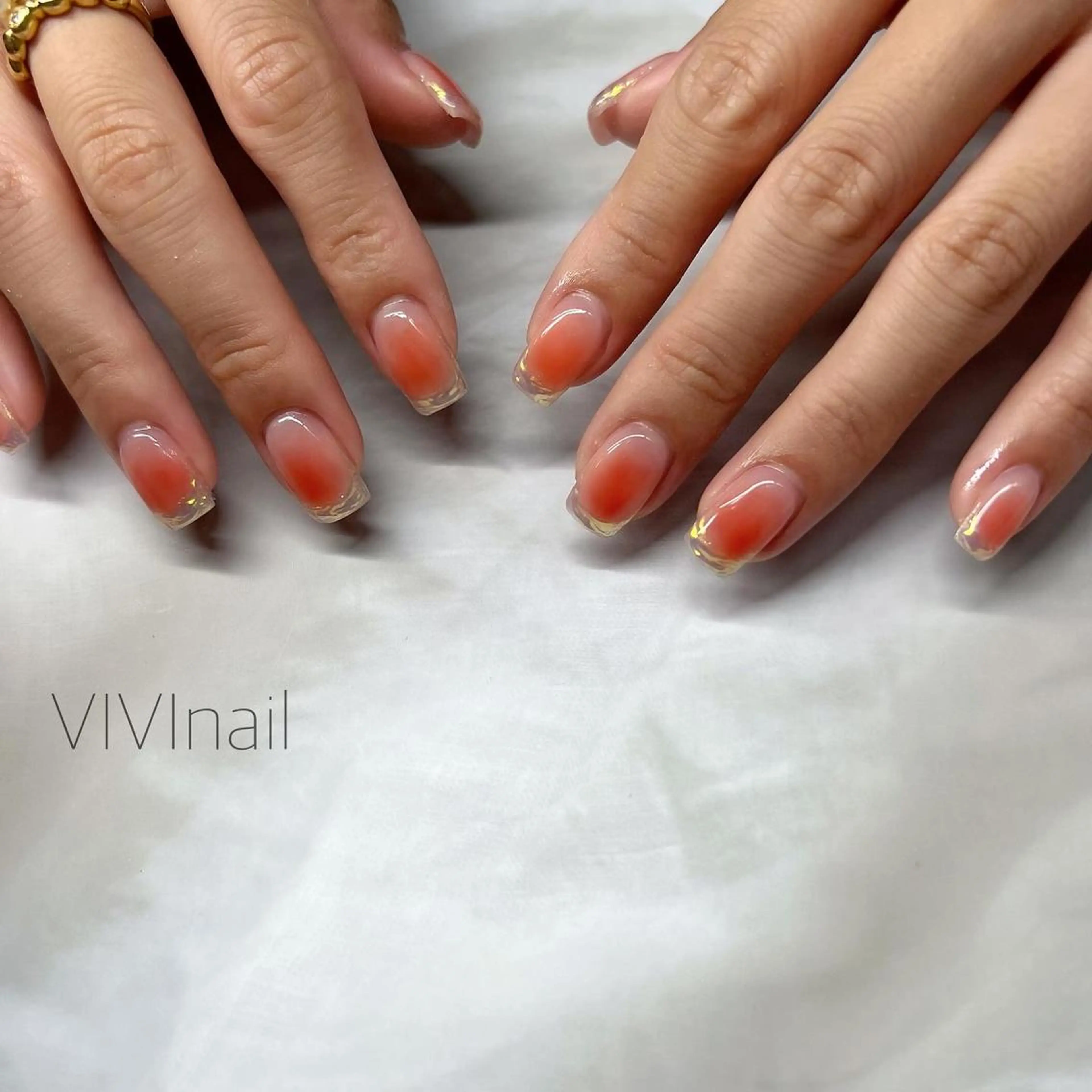 ネイル オーロラネイル チークネイル フレンチネイル ハンドネイル vivi nailのネイルデザイン