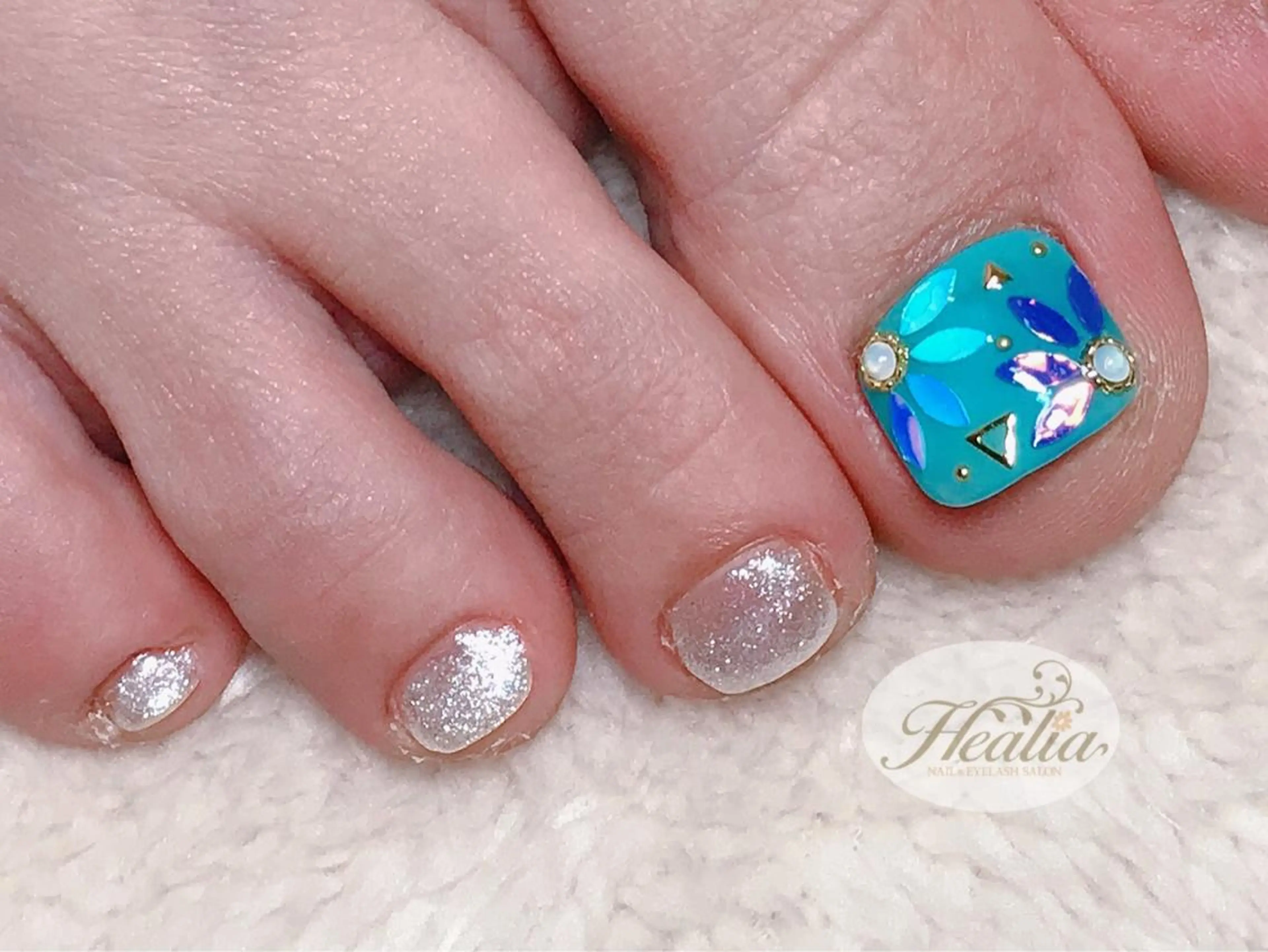 ネイル ホログラムネイル キラキラネイル REMIA湘南台 TANABEのネイルデザイン