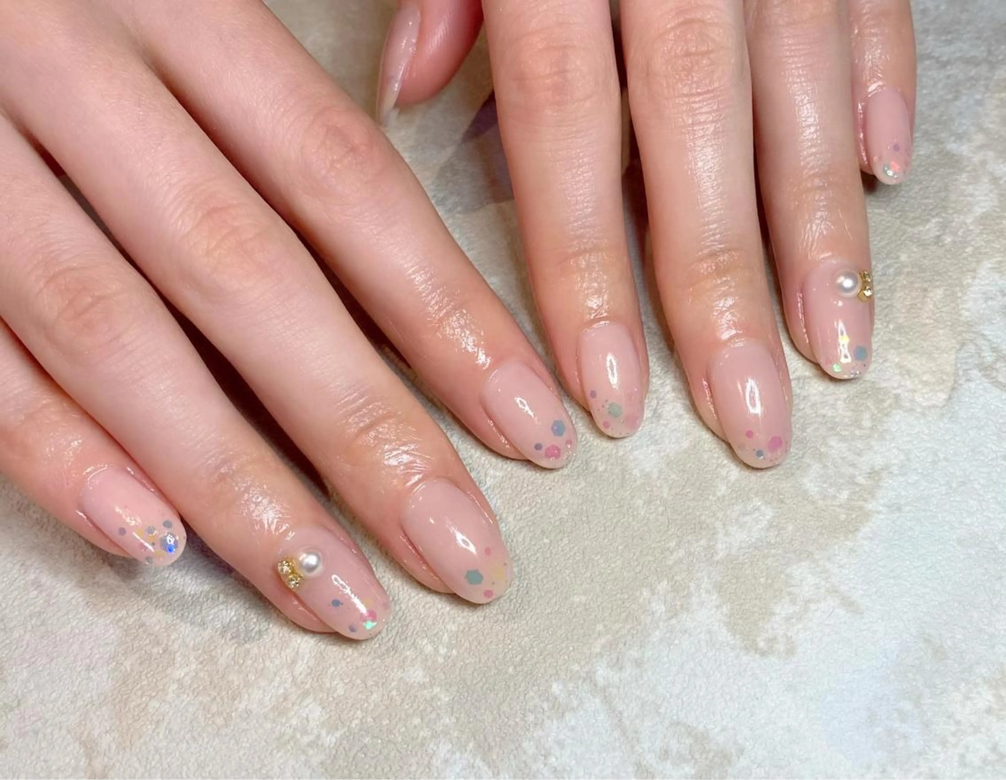 ネイル オーロラネイル ホログラムネイル Lino+ ネイル&よもぎ蒸しのネイルデザイン