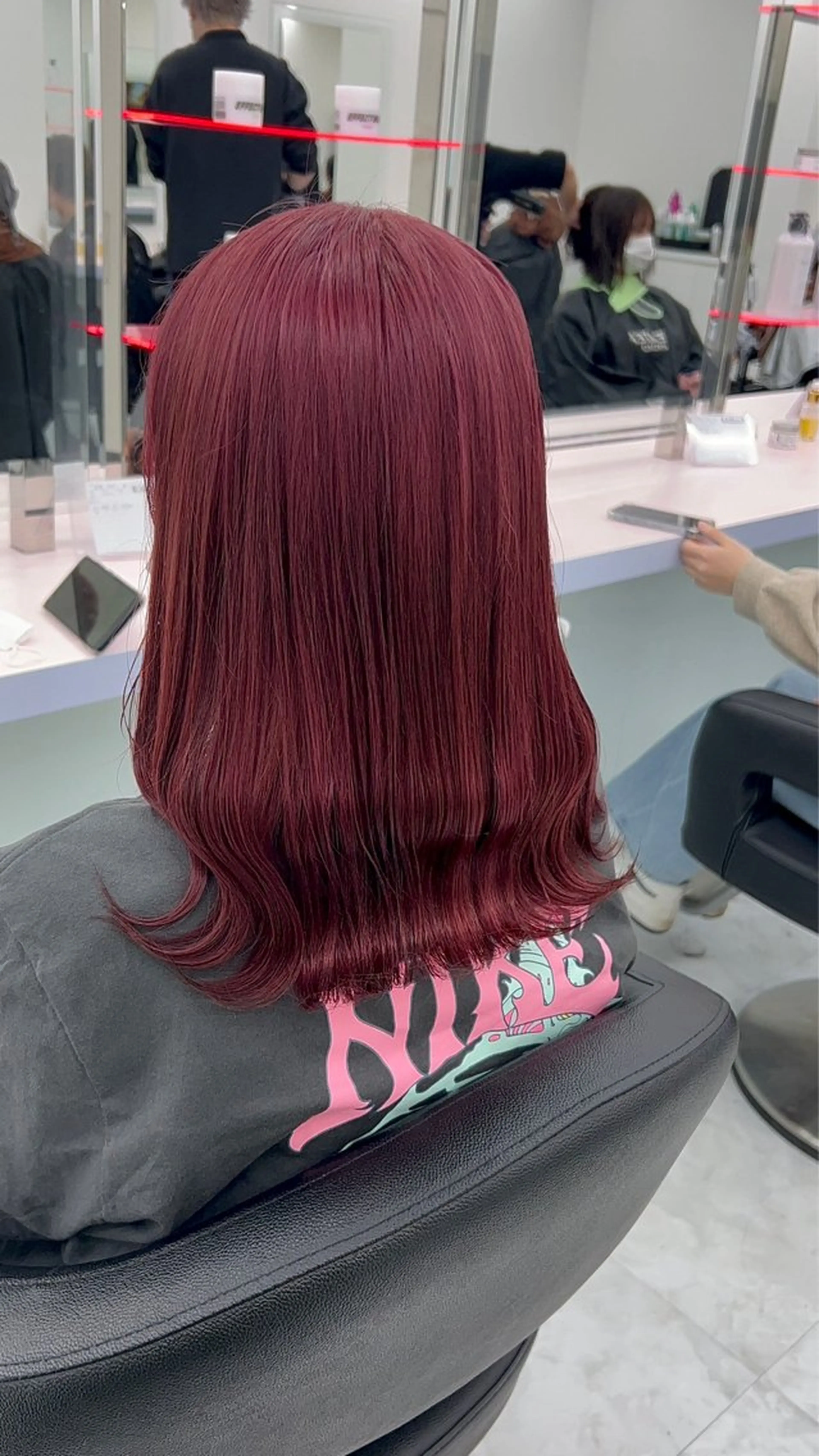 ミディアム カラー パーマ ヘアアレンジ メンズ 🤍透明感カラー🤍 ブリーチ🤍AINEのヘアスタイル