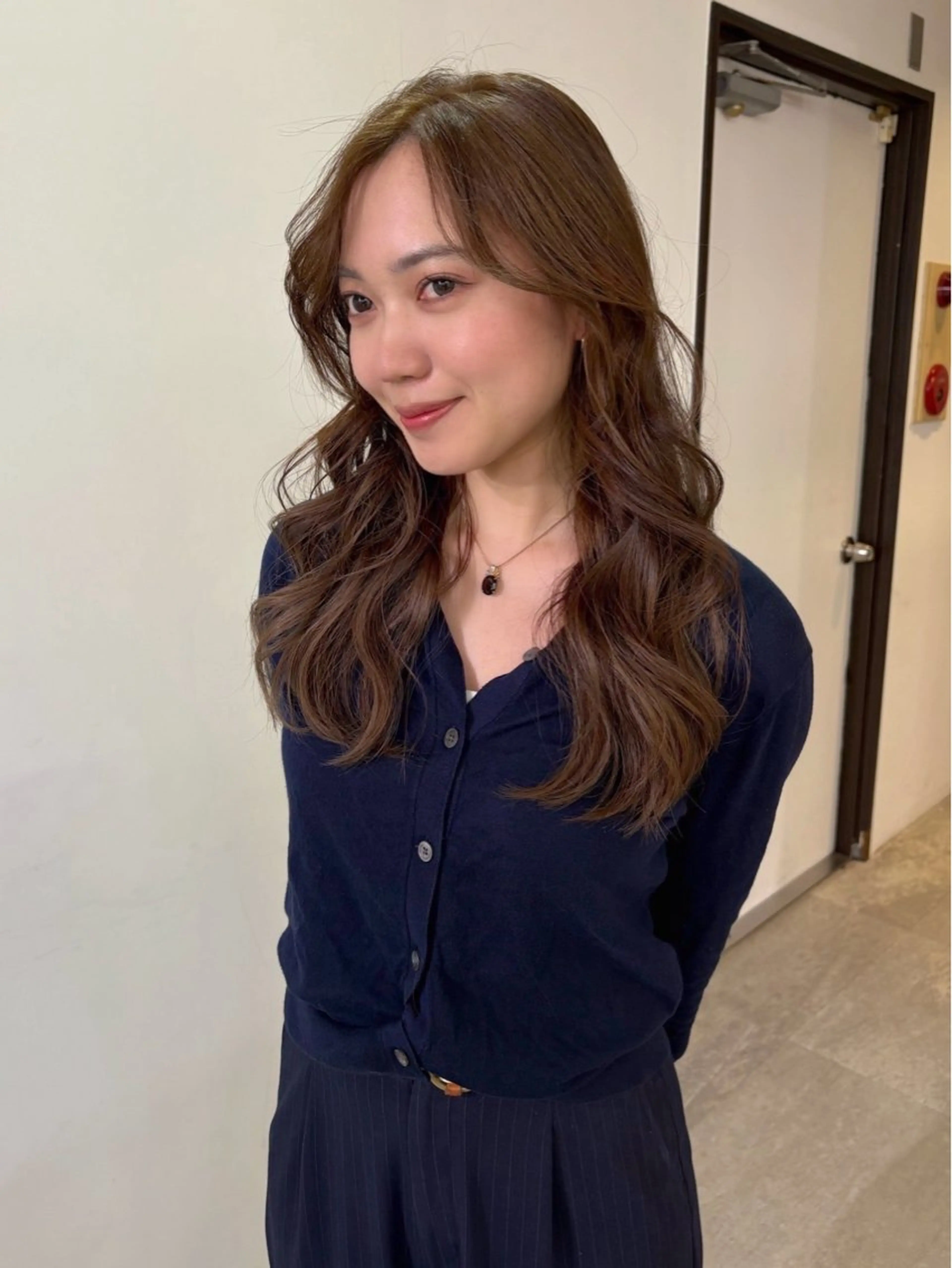 ロング カラー ブラウンカラー 透明感カラー ヘアカラー Yuna/ブリーチ なしベージュのヘアスタイル