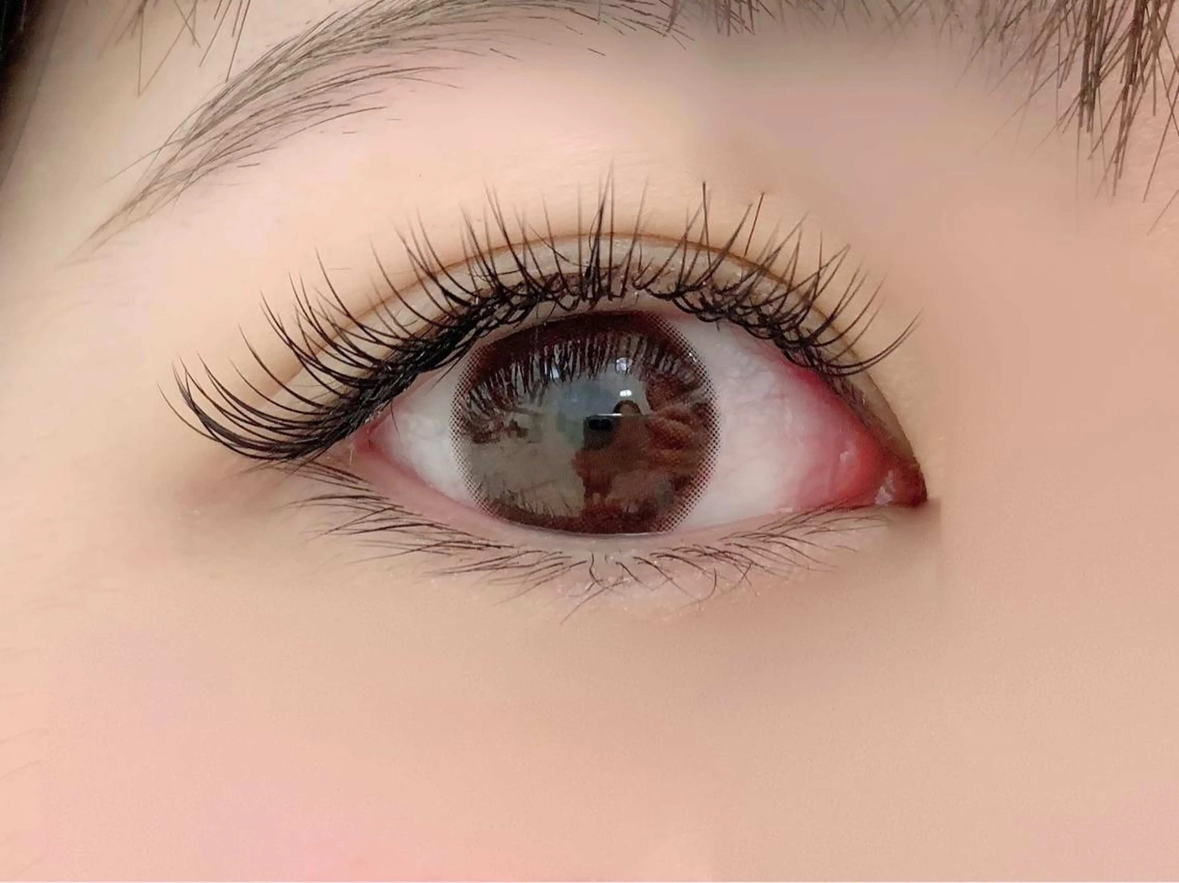 マツエク・マツパ 目尻長め アップワードラッシュ KOU.所属・eye Natsumiのマツエク・マツパデザイン