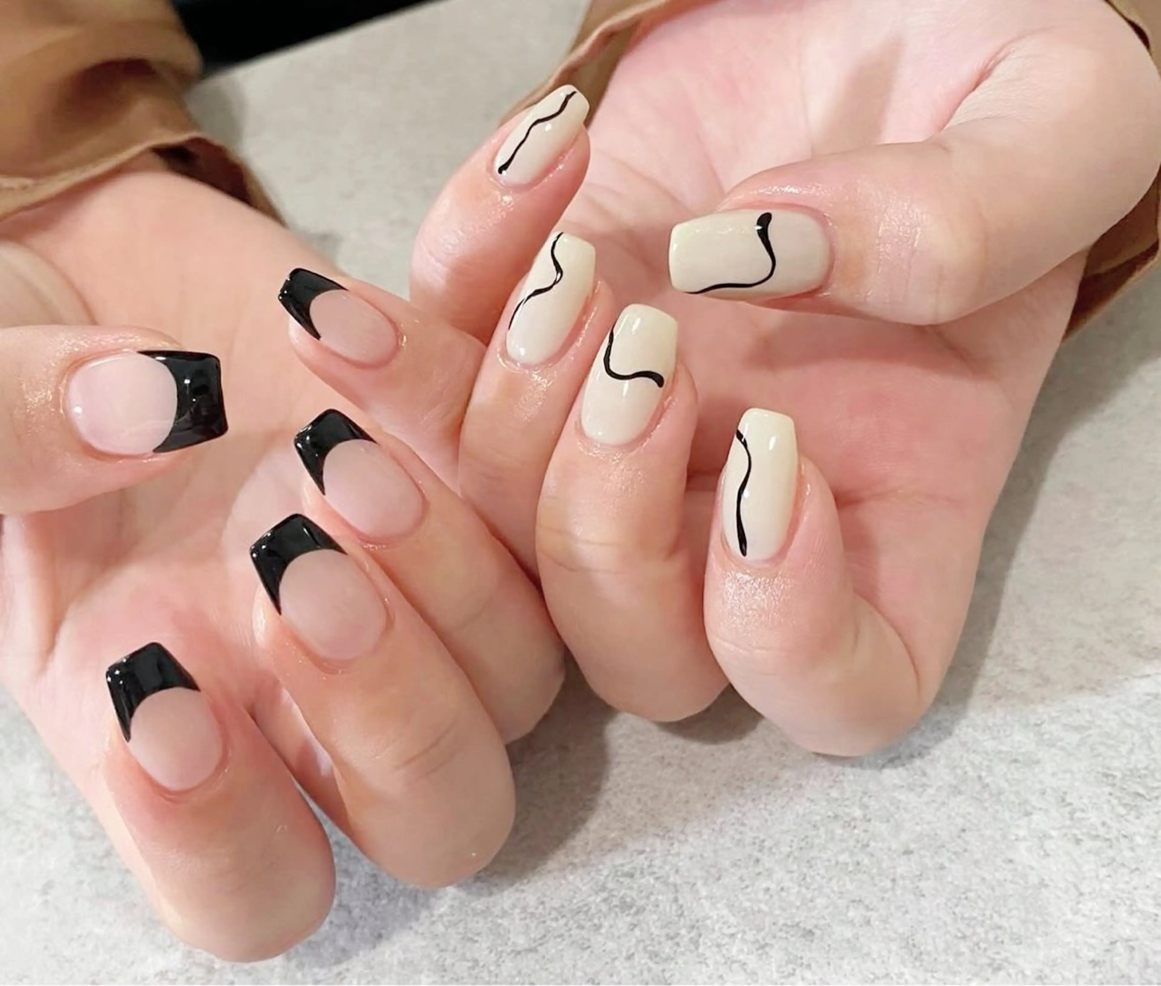 Hand】★左右非対称！？アシンメトリーネイル ★の写真