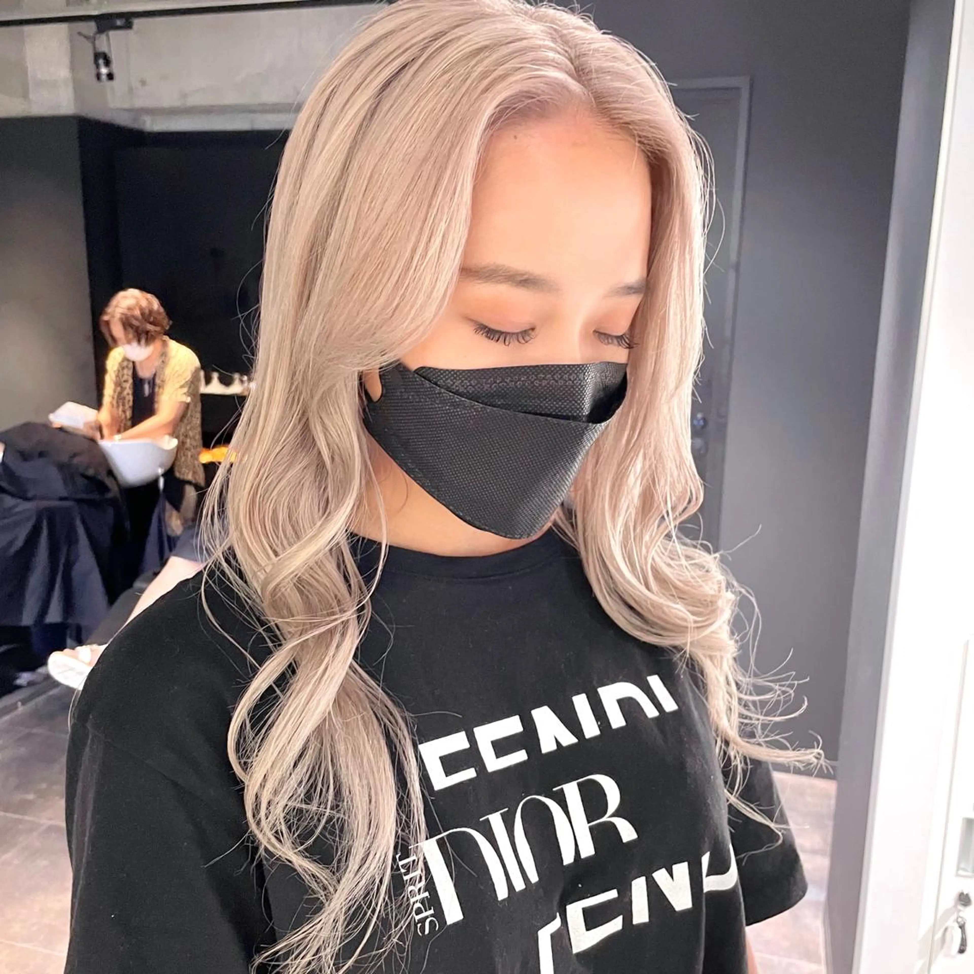 ロング カラー ベージュカラー ホワイトベージュ ヘアカラー トリートメント MiL所属・✨ハイトーン✨ 濱田知孝のヘアスタイル