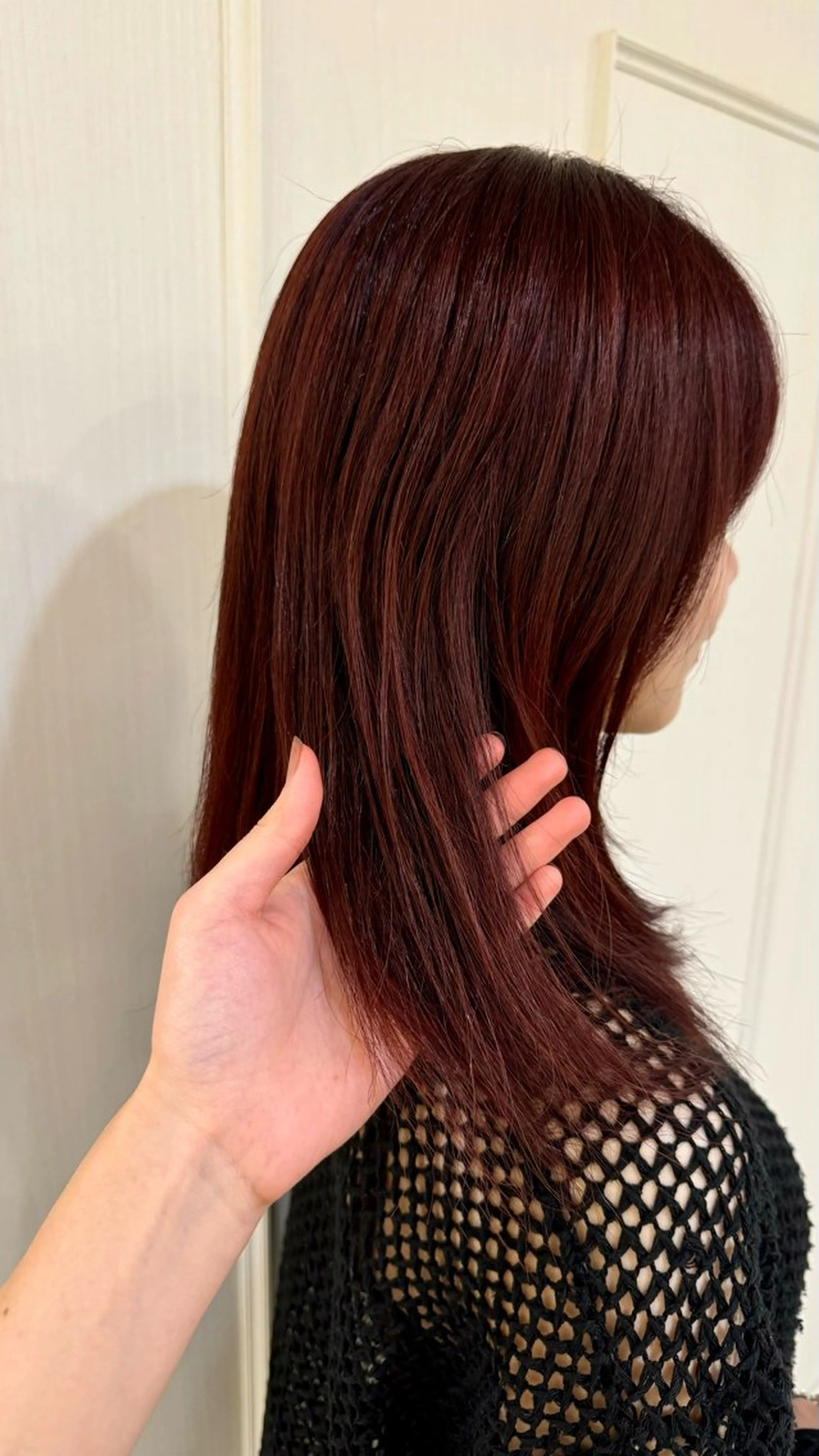 カラー 尾形 なつきのヘアスタイル