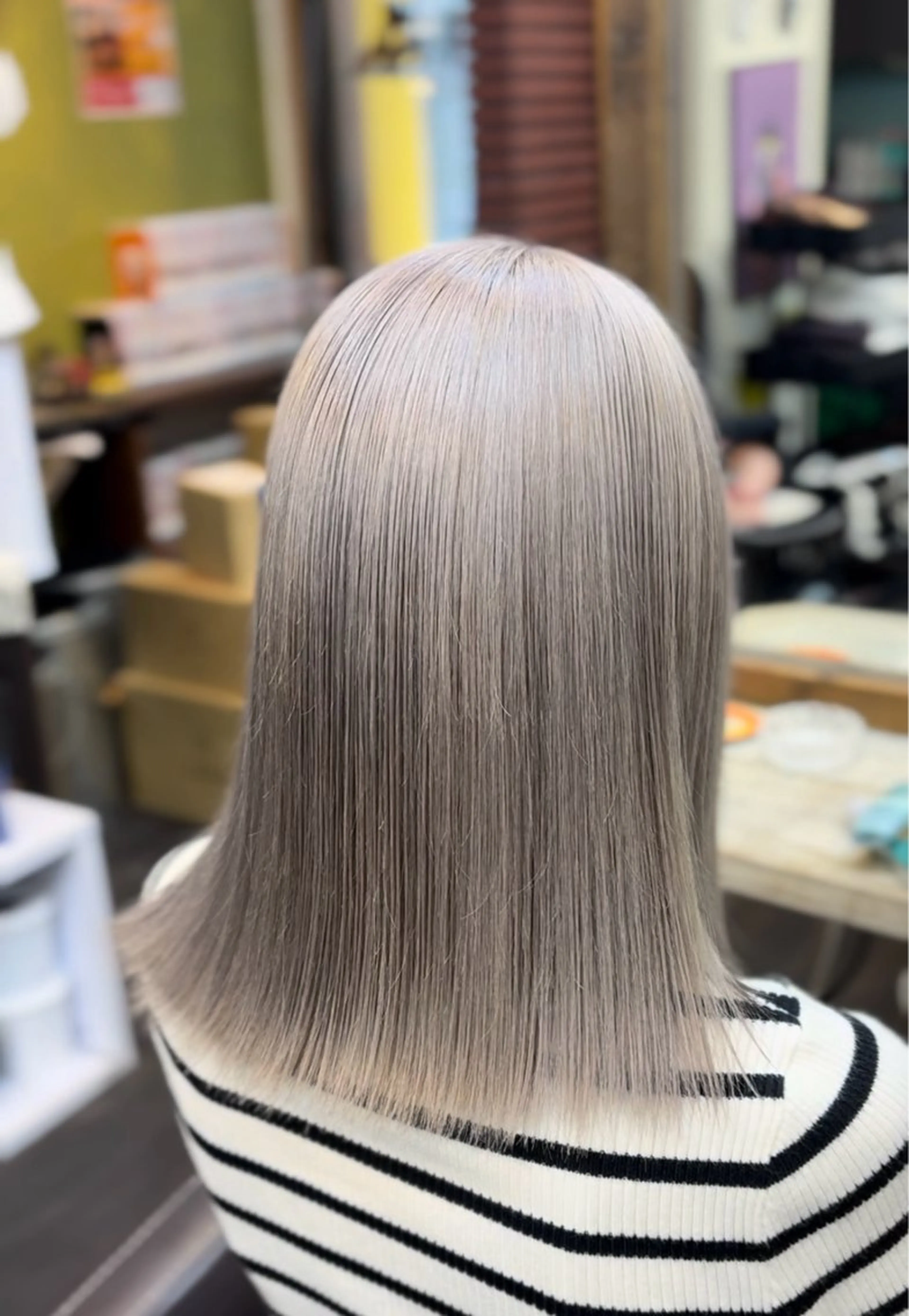 ケアブリーチ+カラー+カット+髪質改善トリートメントの写真