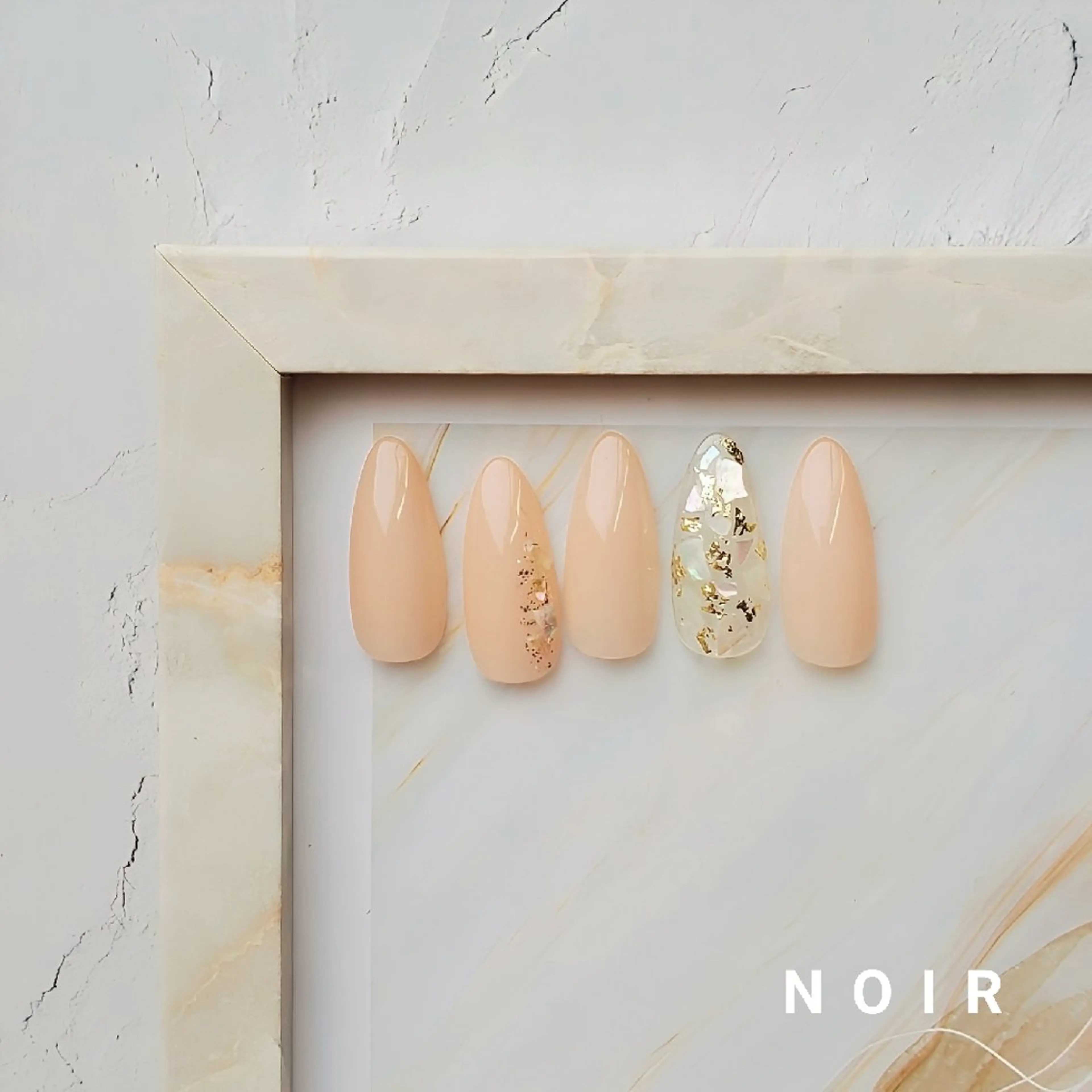 ネイル NOIR所属・NOIR 長谷川のネイルデザイン