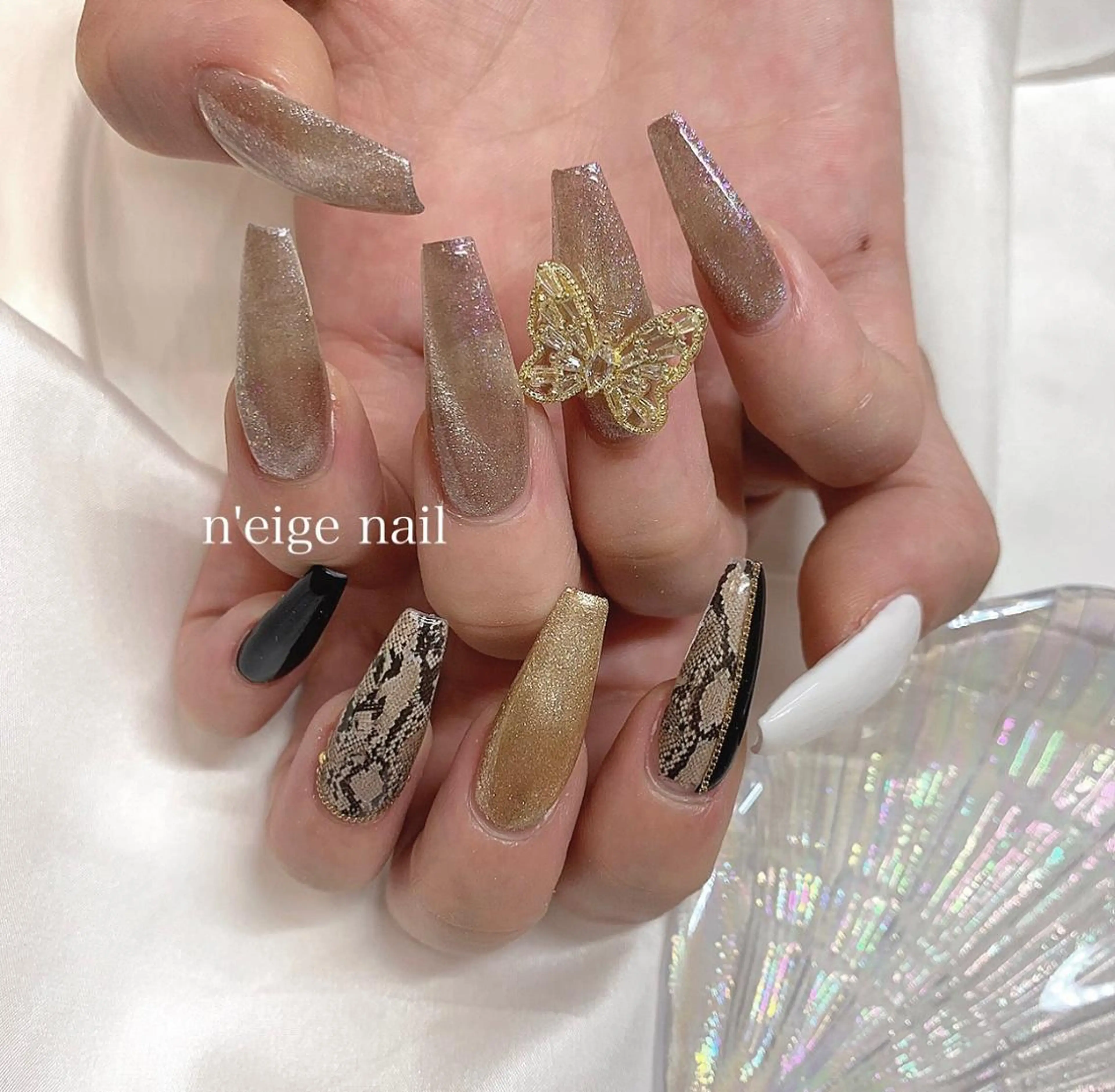 ネイル キラキラネイル 韓国ネイル ラメ(グリッター) ニュアンスネイル 冬ネイル n'eige nail所属・大谷 綾香のネイルデザイン