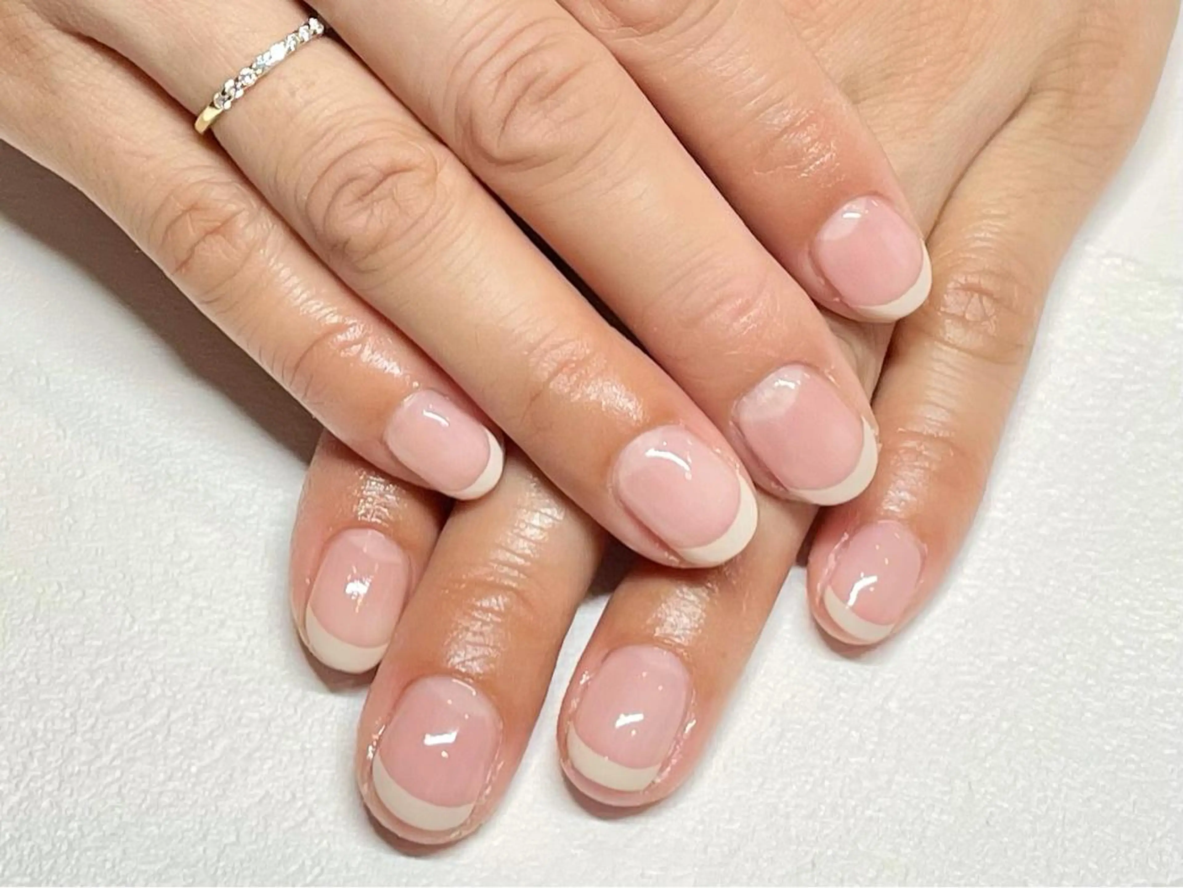 ネイル フレンチネイル ささき れいなのネイルデザイン