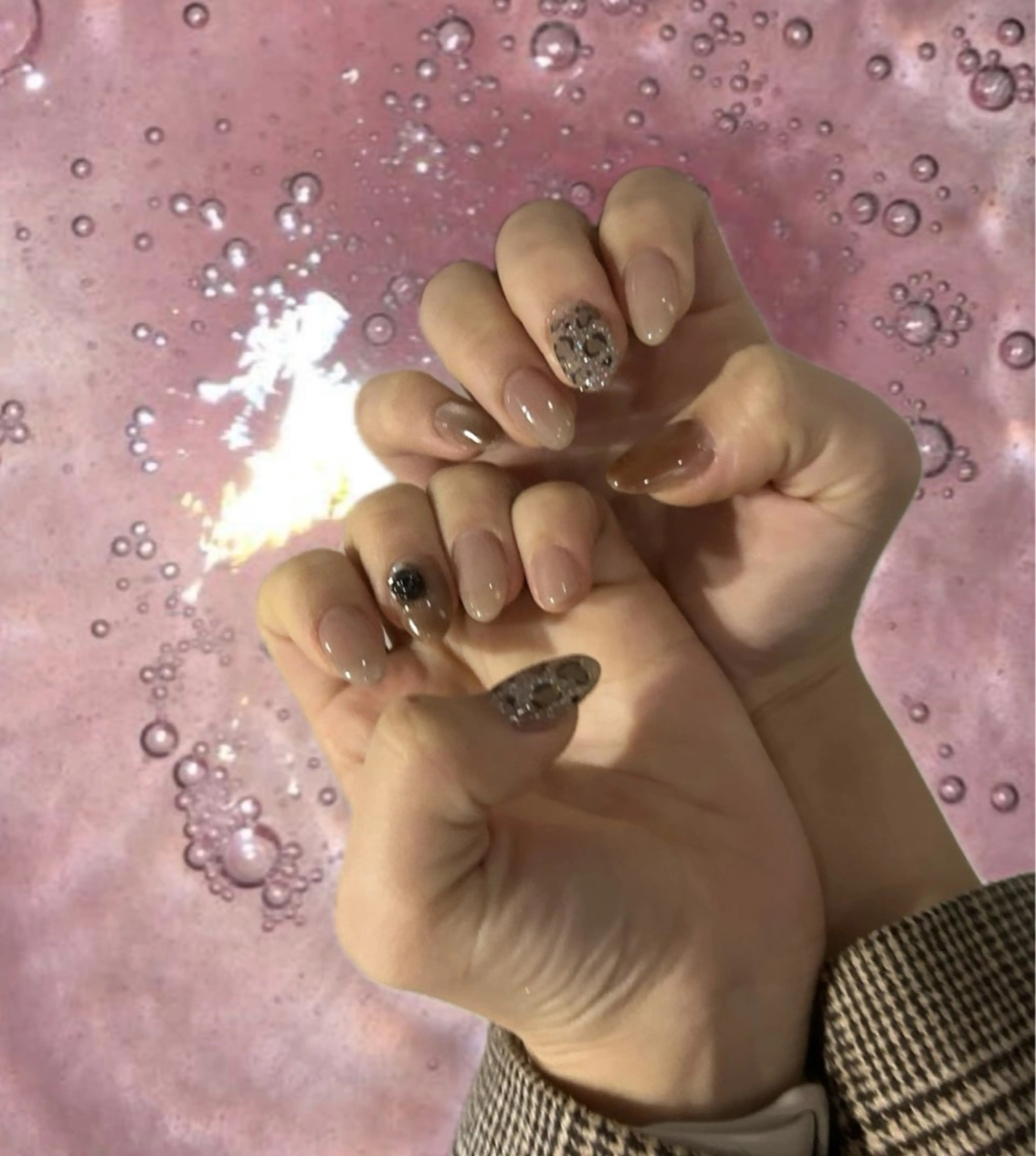 ネイル アートネイル ジェルネイル 氷ネイル・うるうるネイル 韓国ネイル マグネットネイル ハンドネイル 本町NailUsaM imi KEINAのネイルデザイン