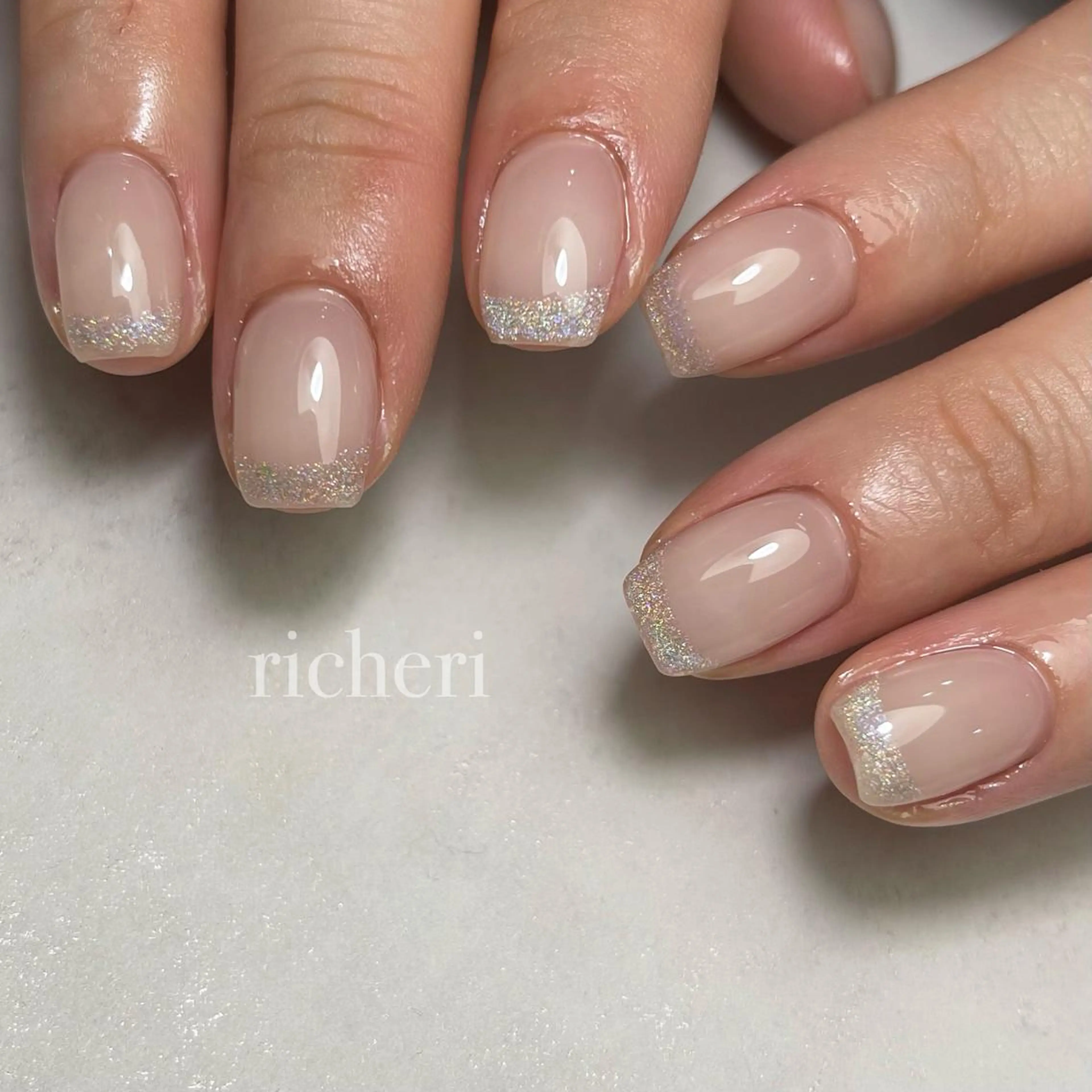 ミディアム ネイル ハンドネイル richeri beautyのエステ・リラクイメージ