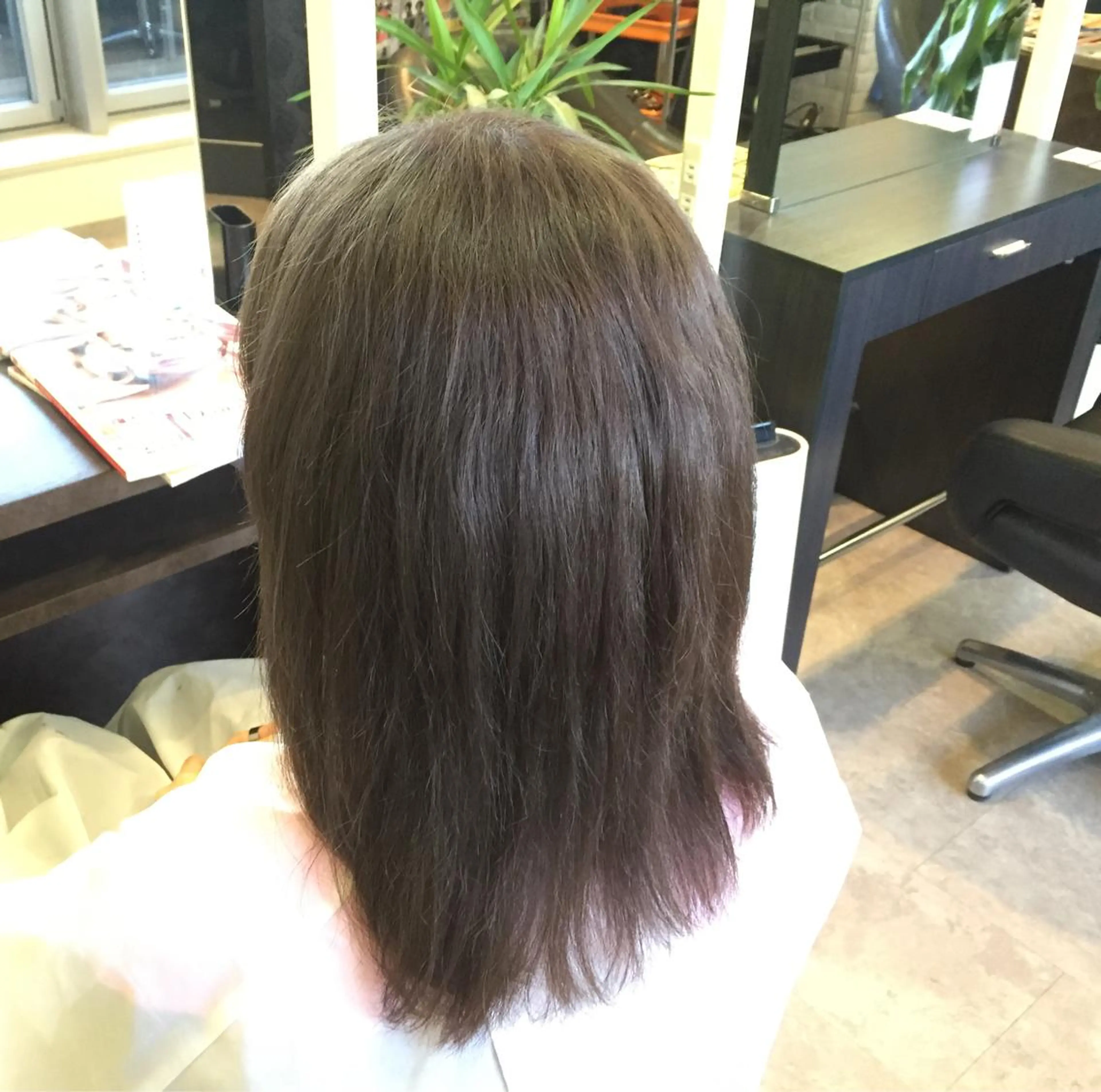 ミディアム カラー 💓シールエクステ ルミエールのヘアスタイル