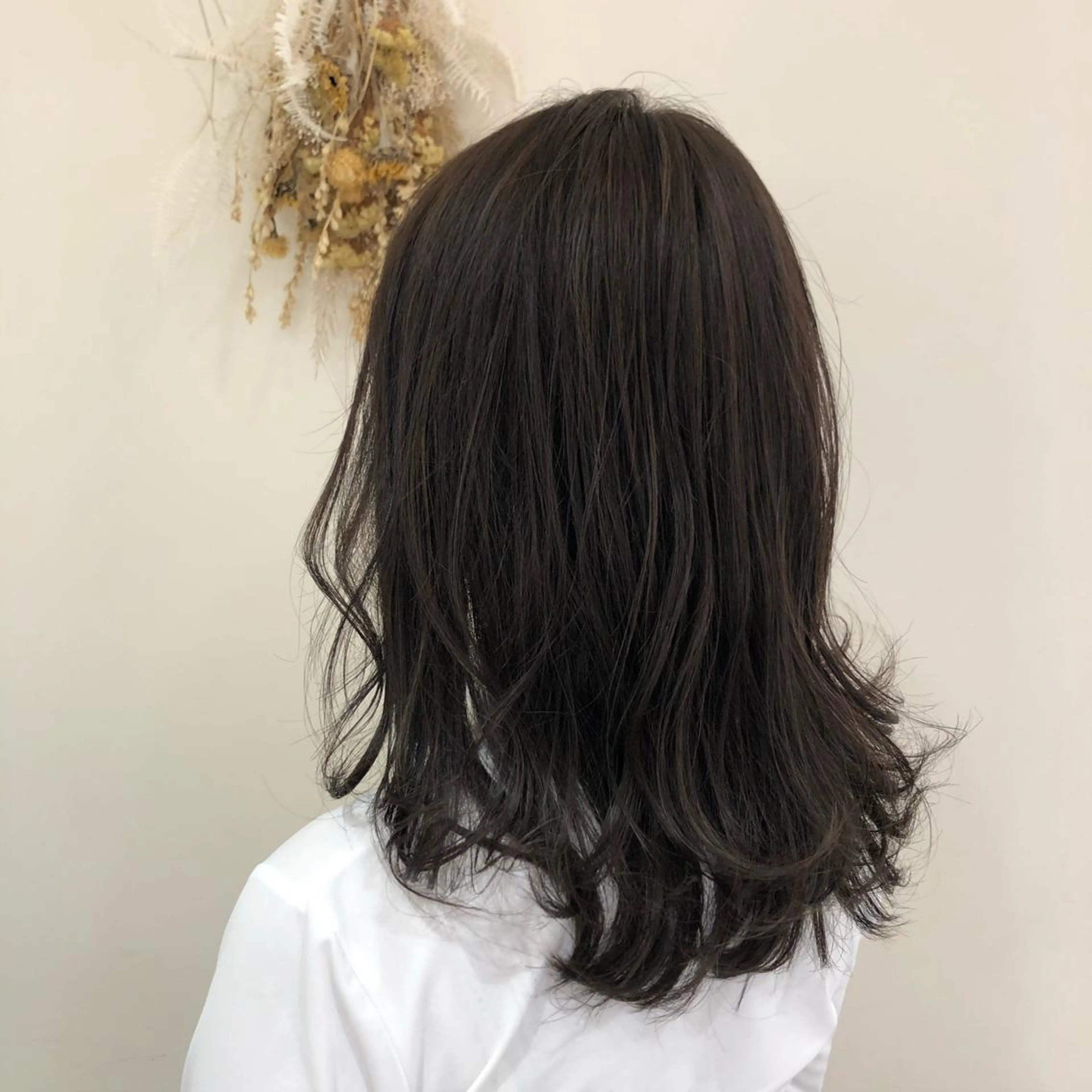 セミロング カラー アッシュ ハイライトカラー ラベンダーカラー ラベンダーアッシュ ハイライト LIEN HAIR【リアンヘアー】所属・【髪質改善】 梅田　聡のヘアスタイル
