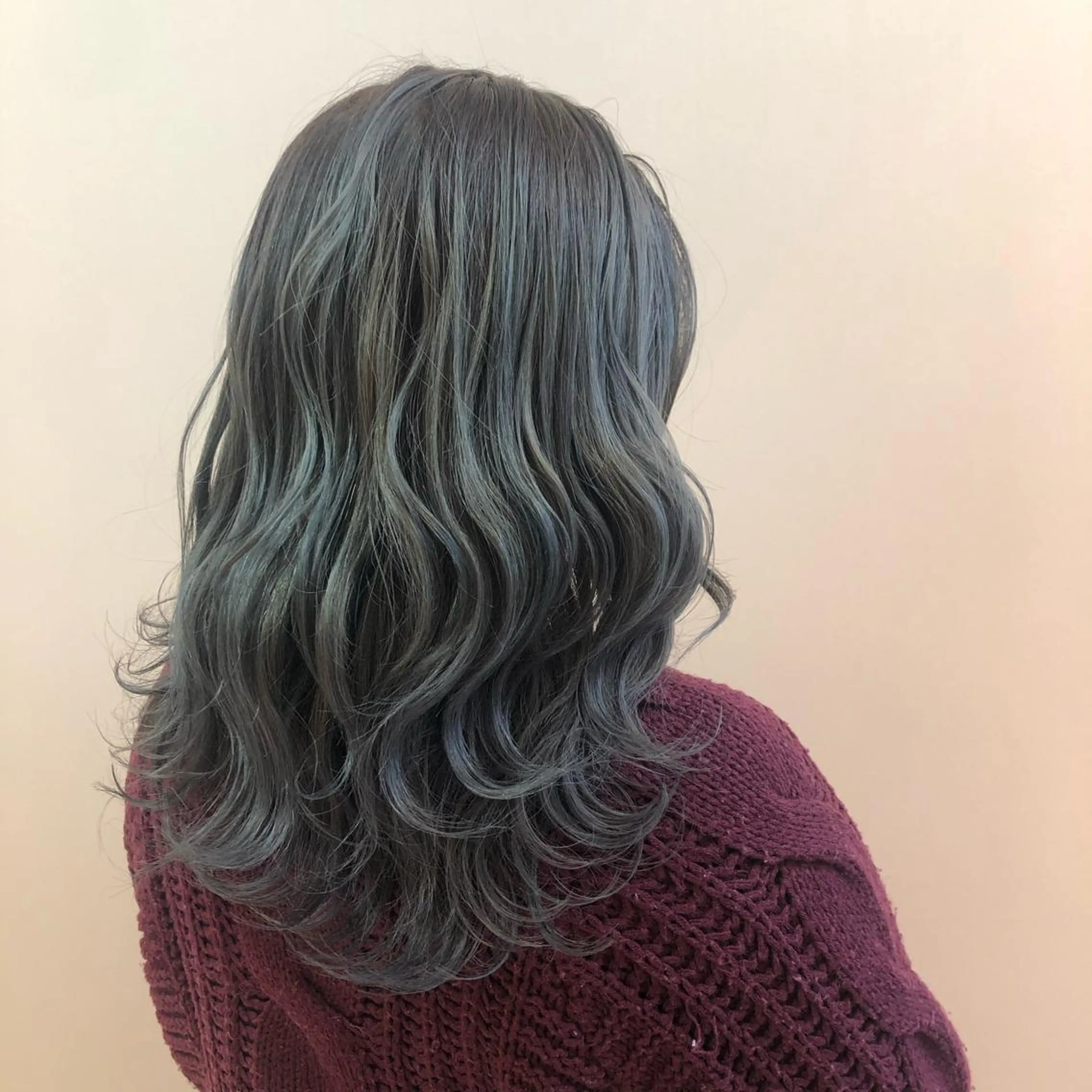 ロング カラー ハイライトカラー ハイライト ベージュ/インナー カラー🤍Rieのヘアスタイル