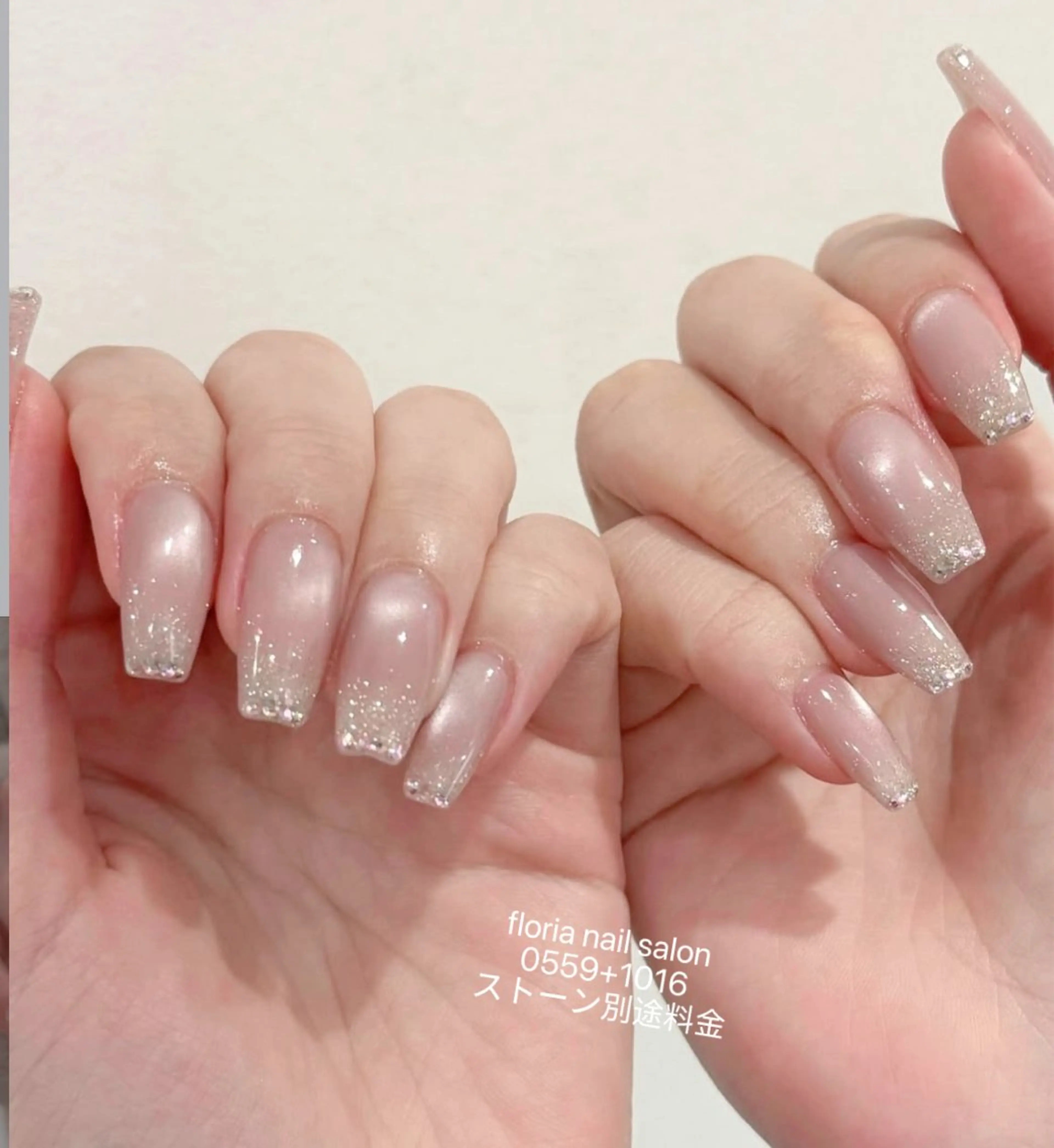 ネイル アートネイル ボルドー チークネイル ドット フレンチネイル ハンドネイル Floria nail salonのネイルデザイン