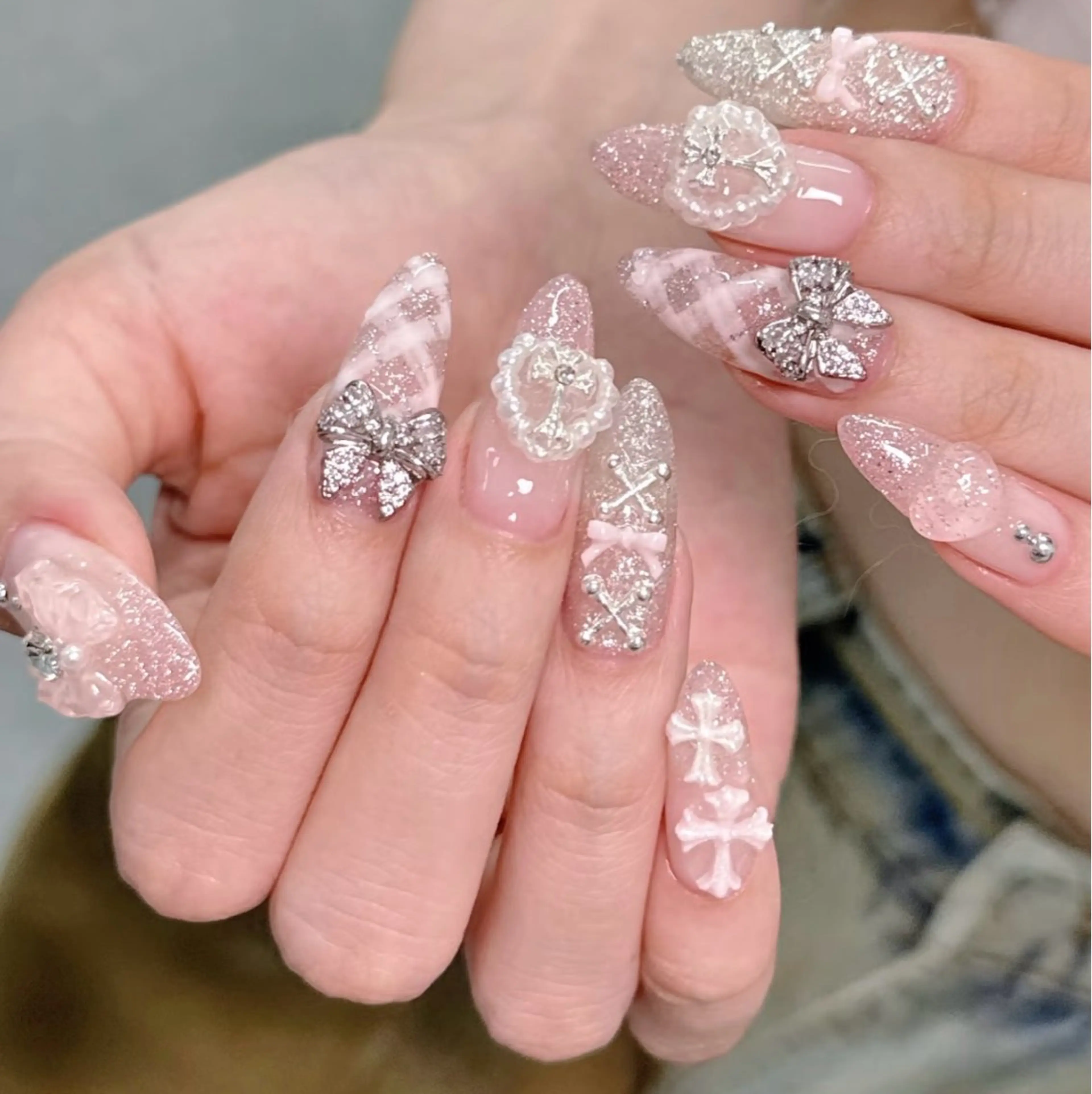 ネイル ガーリー ハート ピンク リボン リセス 高田馬場のネイルデザイン